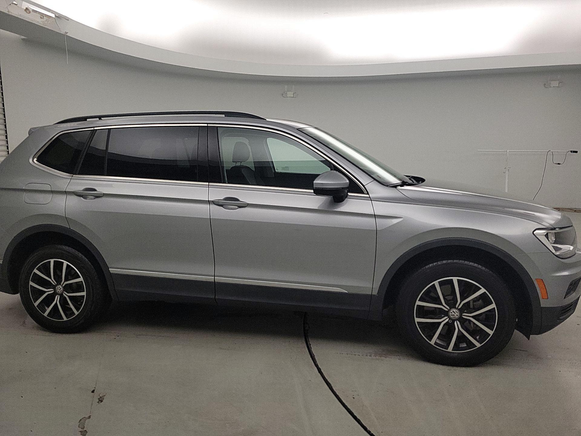 Thumbnail: 2021 Volkswagen Tiguan - 4