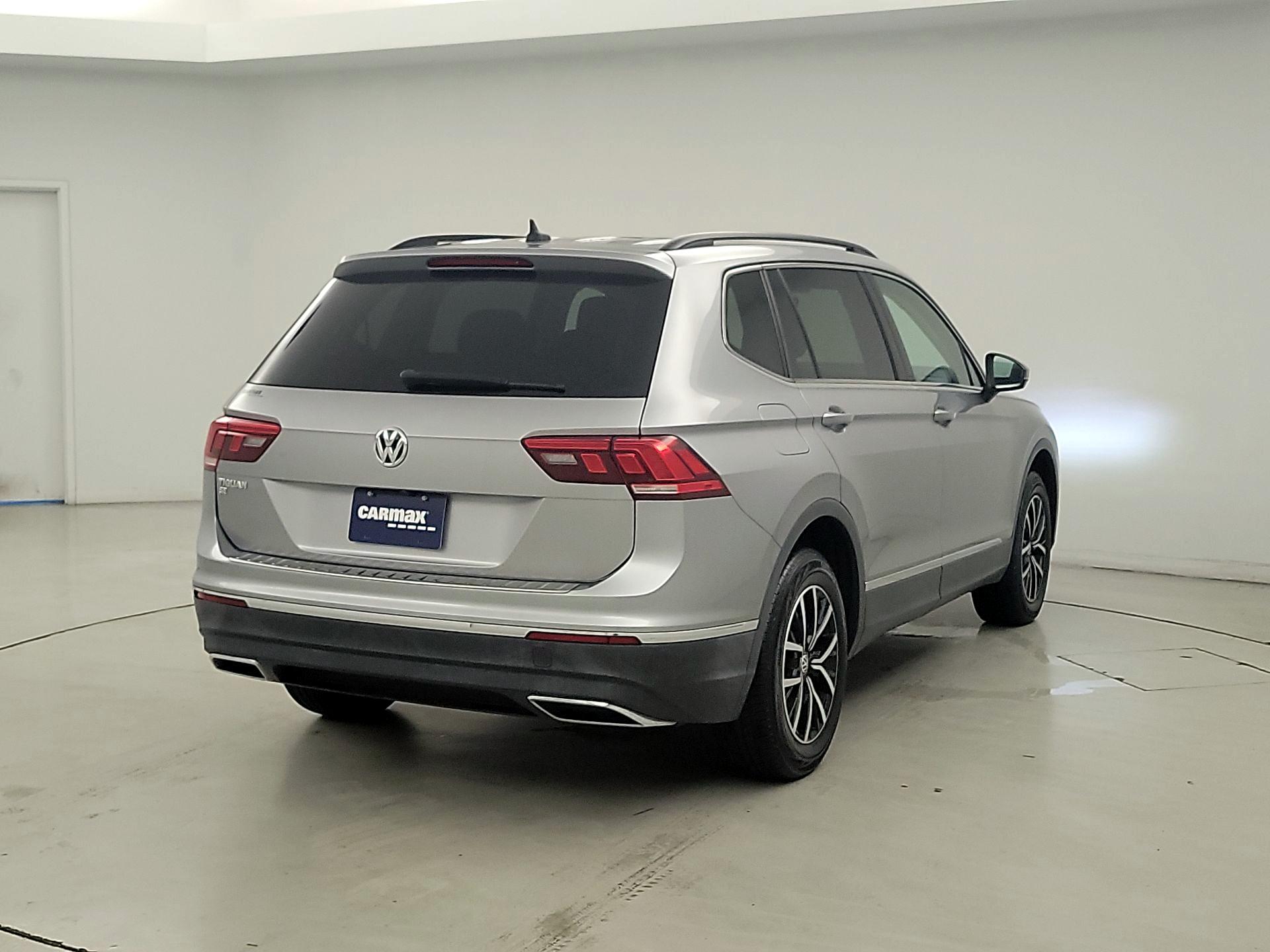 Thumbnail: 2021 Volkswagen Tiguan - 5