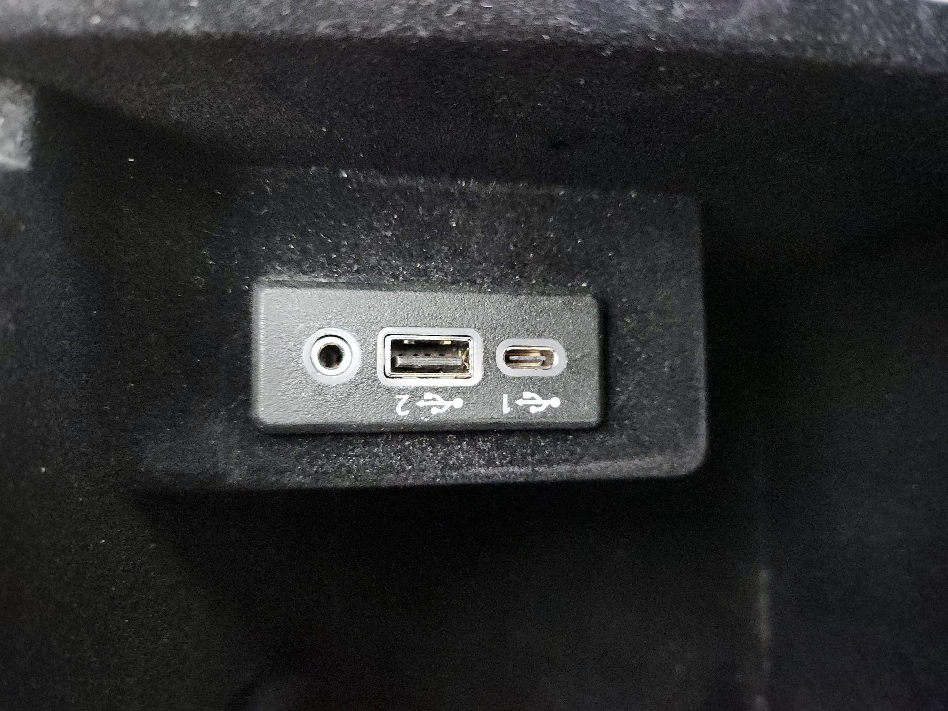 Thumbnail: 2020 INFINITI Q50 - 18