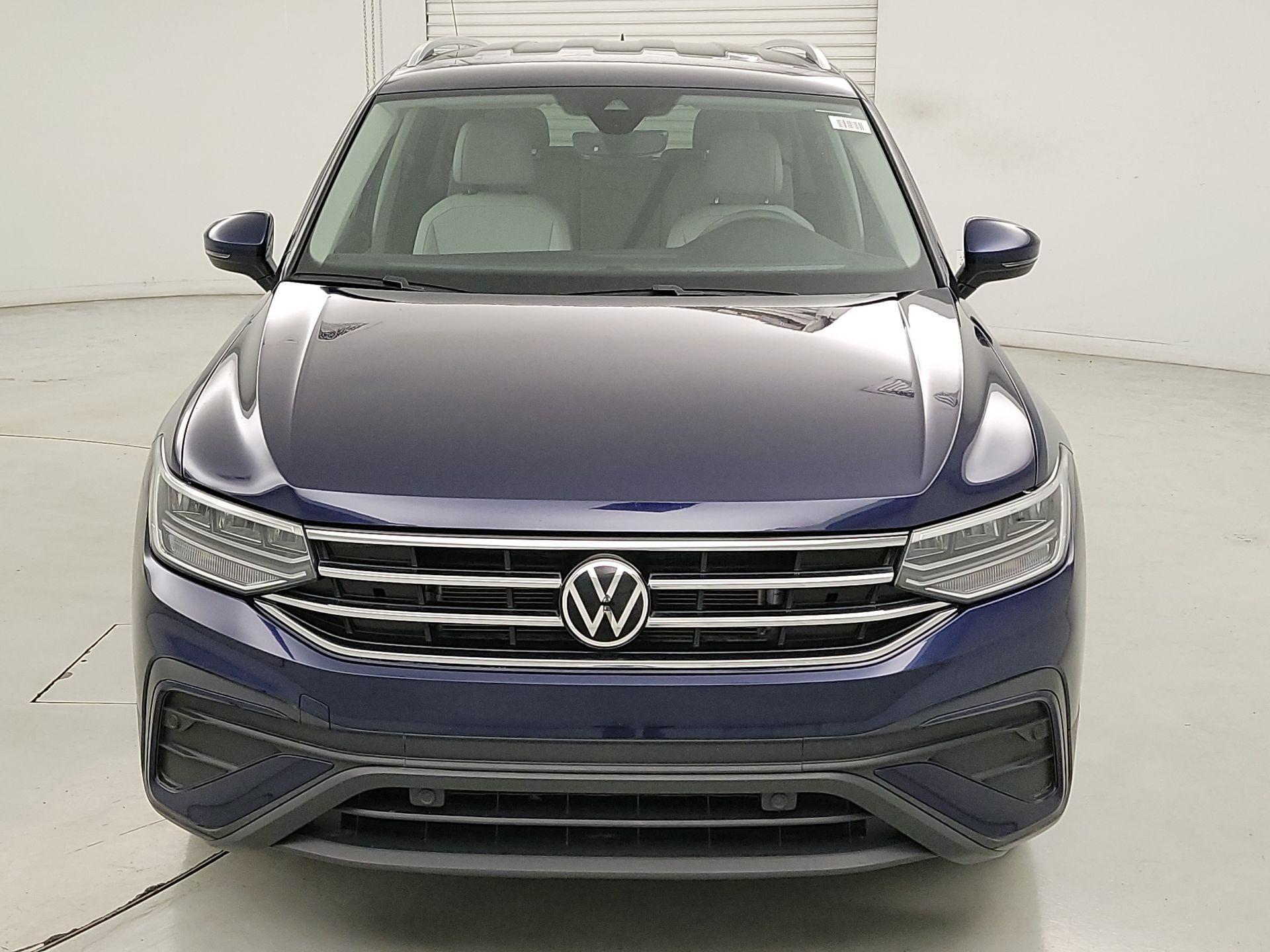 Thumbnail: 2022 Volkswagen Tiguan - 2