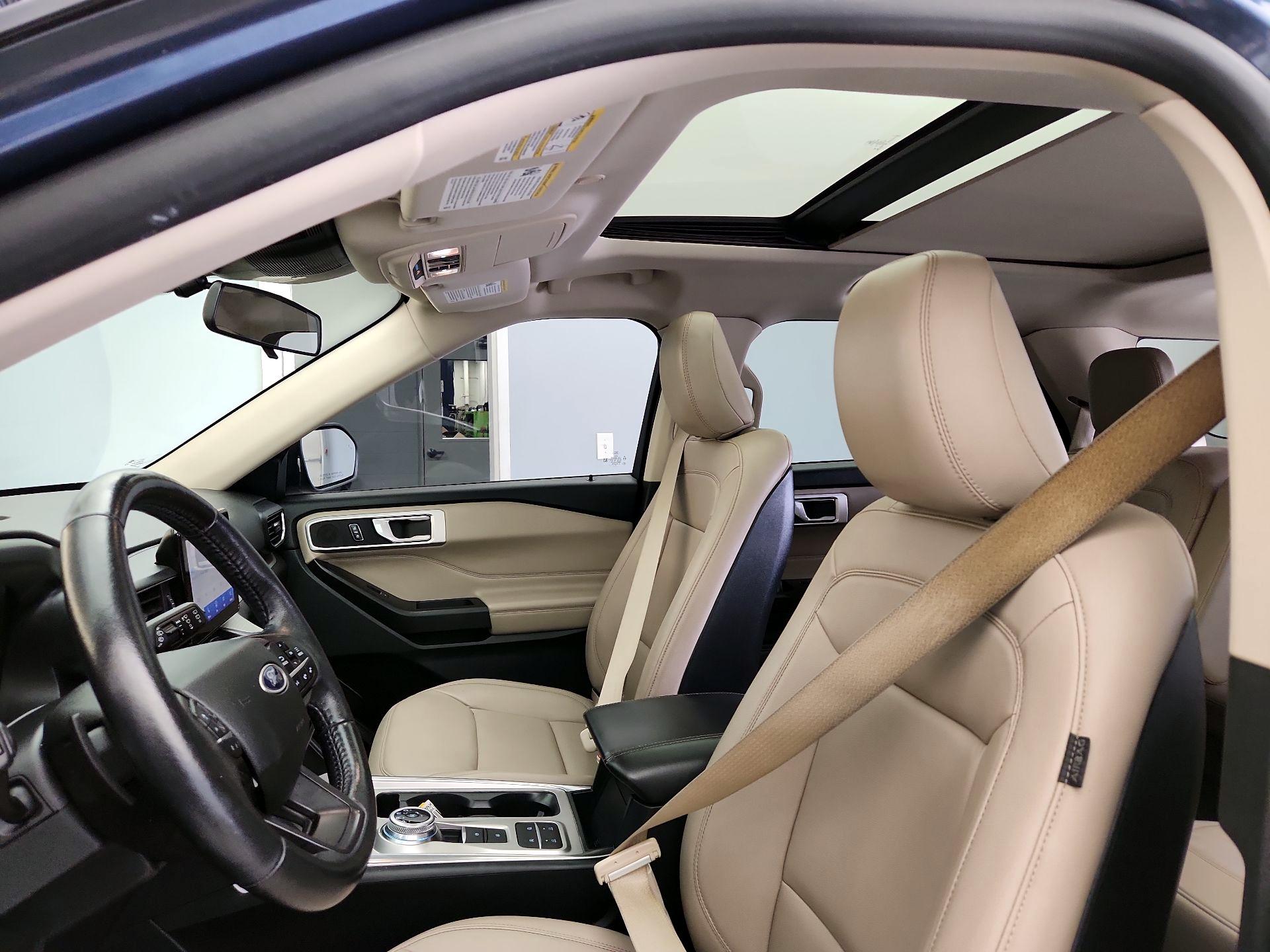 Thumbnail: 2020 Ford Explorer - 20