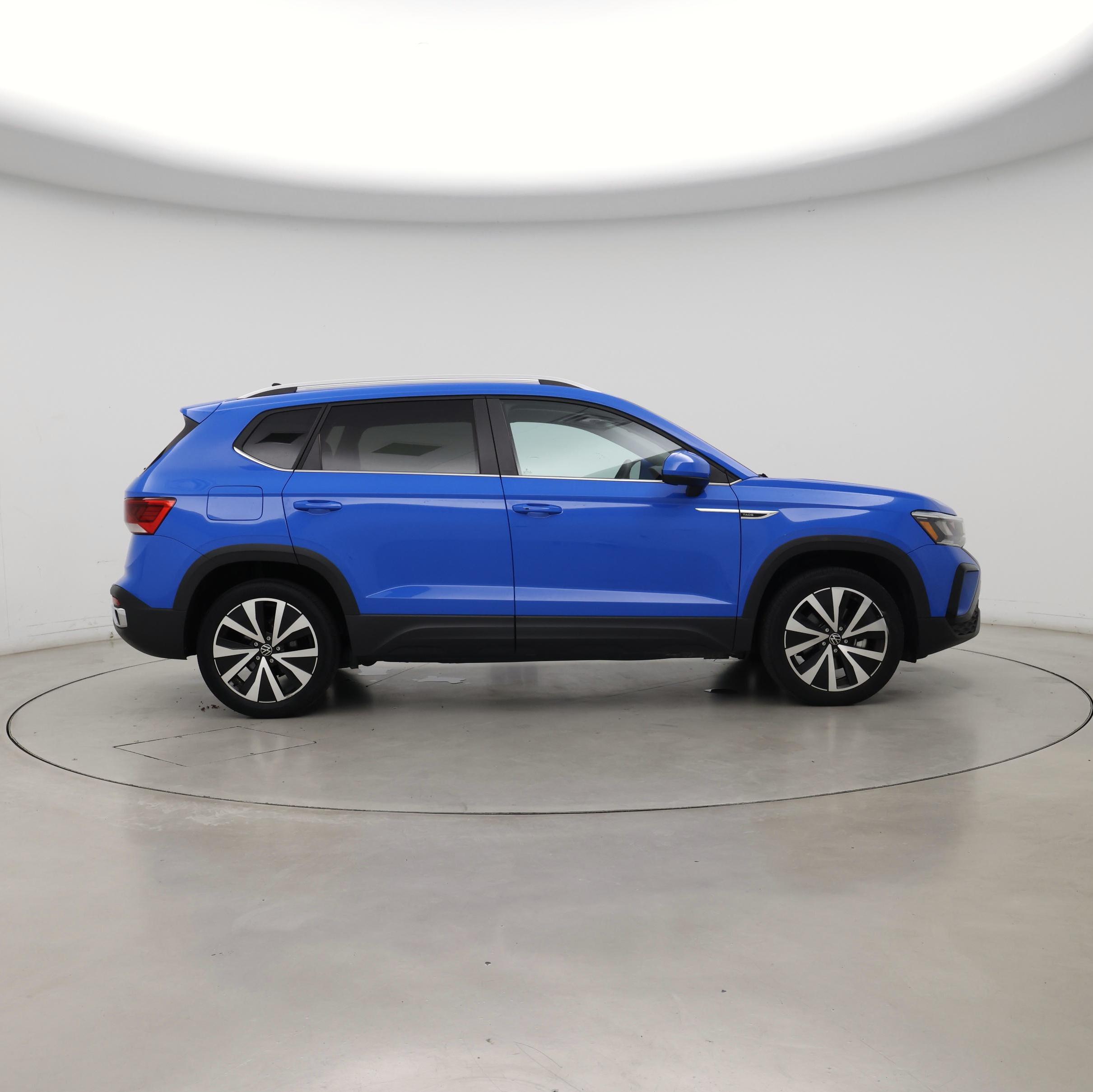 Thumbnail: 2023 Volkswagen Taos - 7