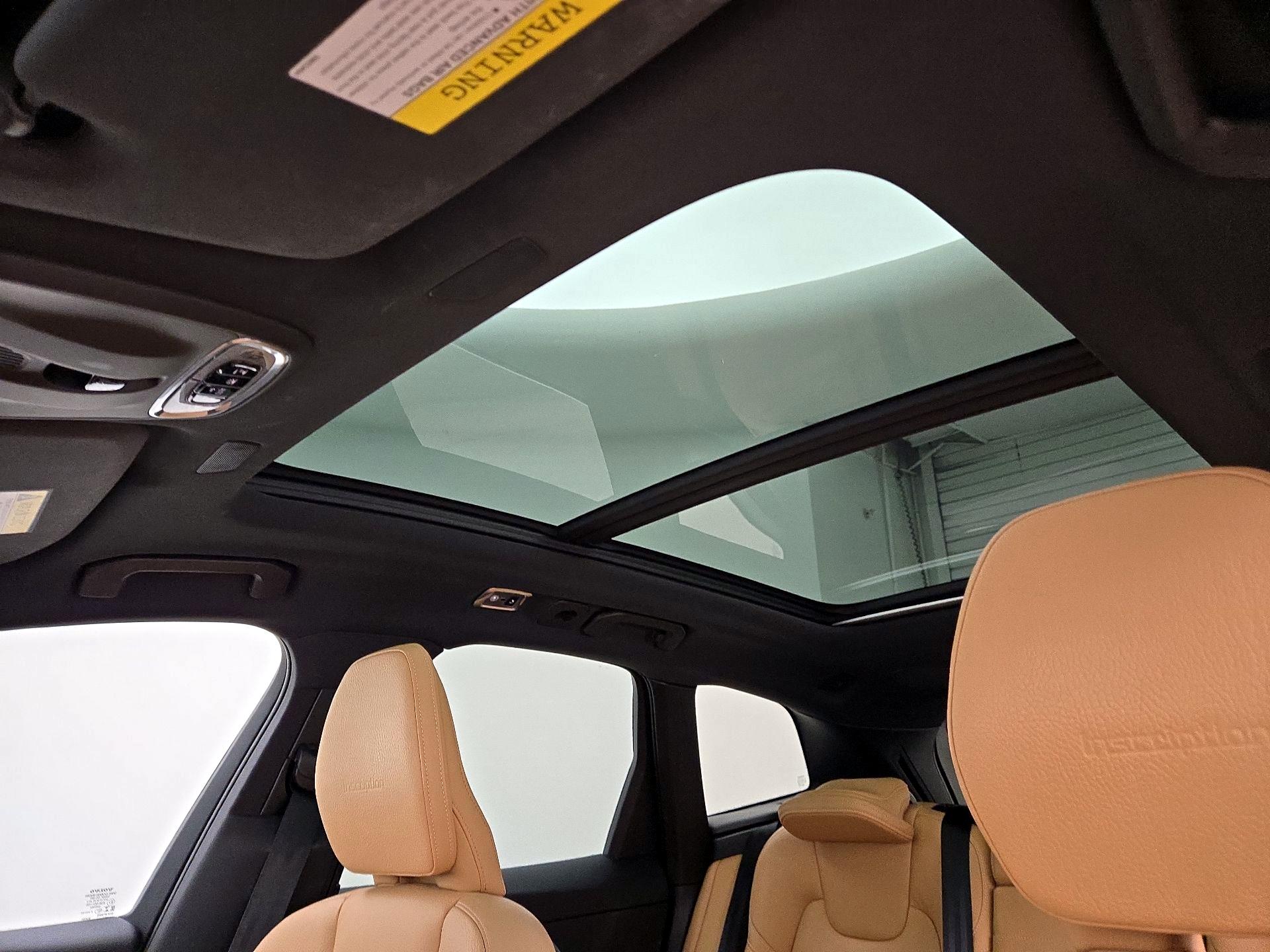 Thumbnail: 2020 Volvo XC60 - 19