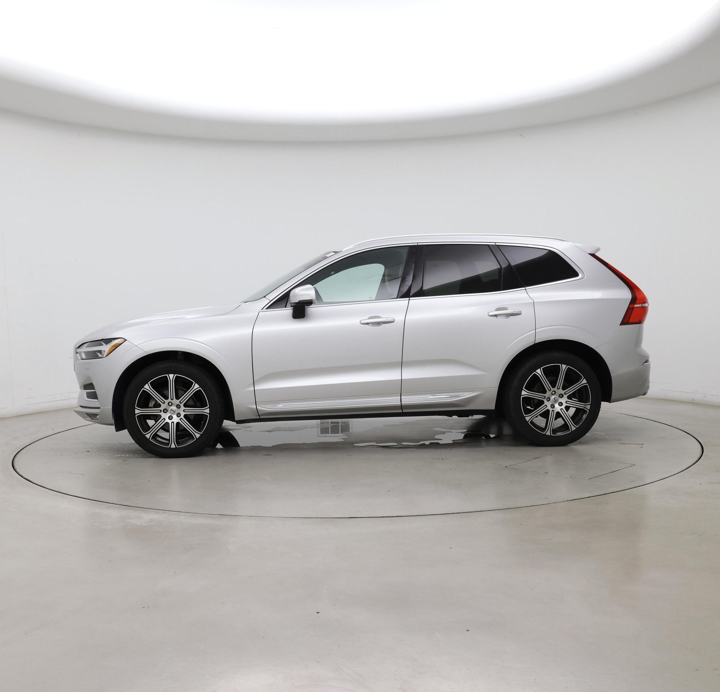 Thumbnail: 2020 Volvo XC60 - 3