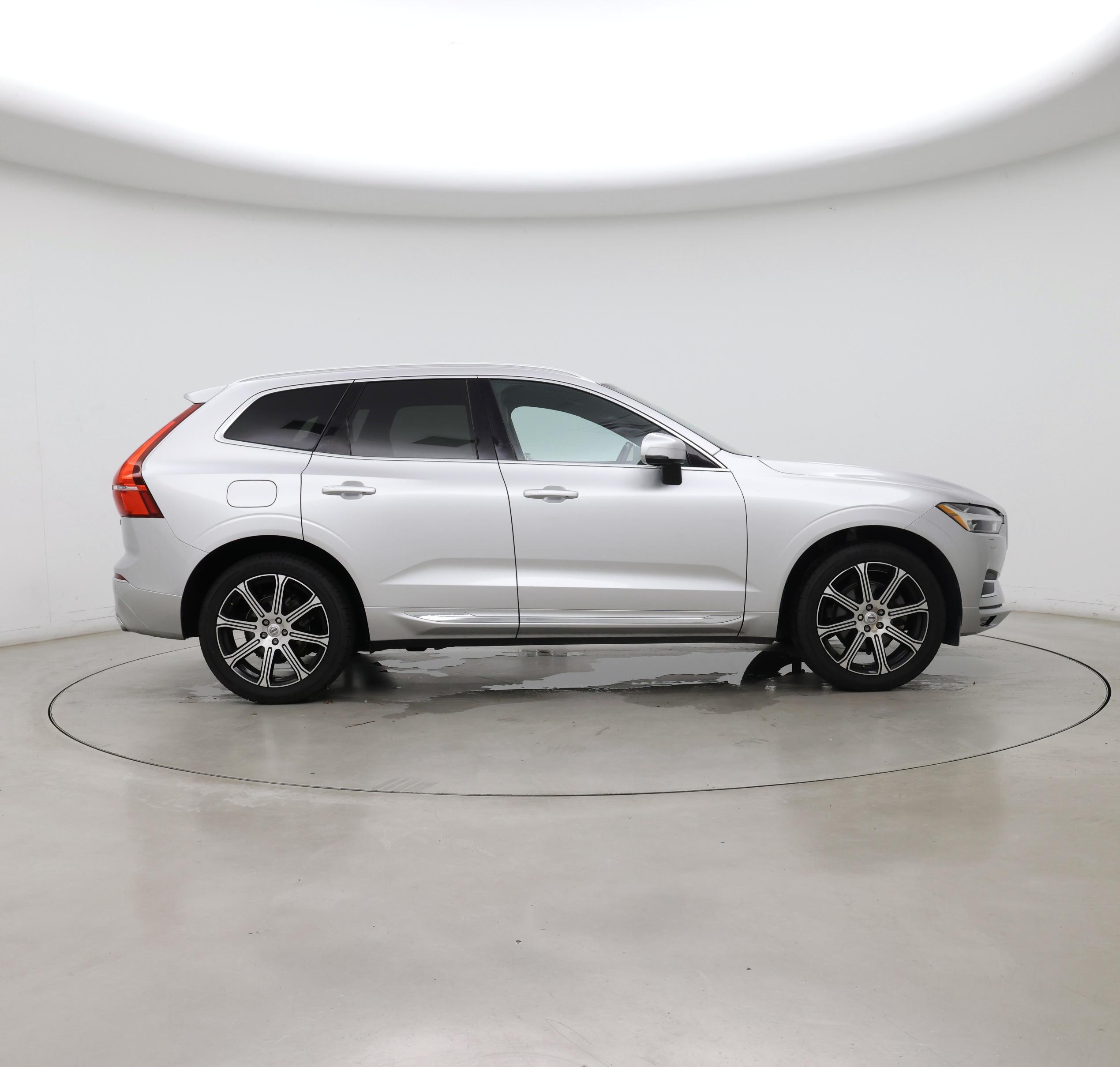 Thumbnail: 2020 Volvo XC60 - 7