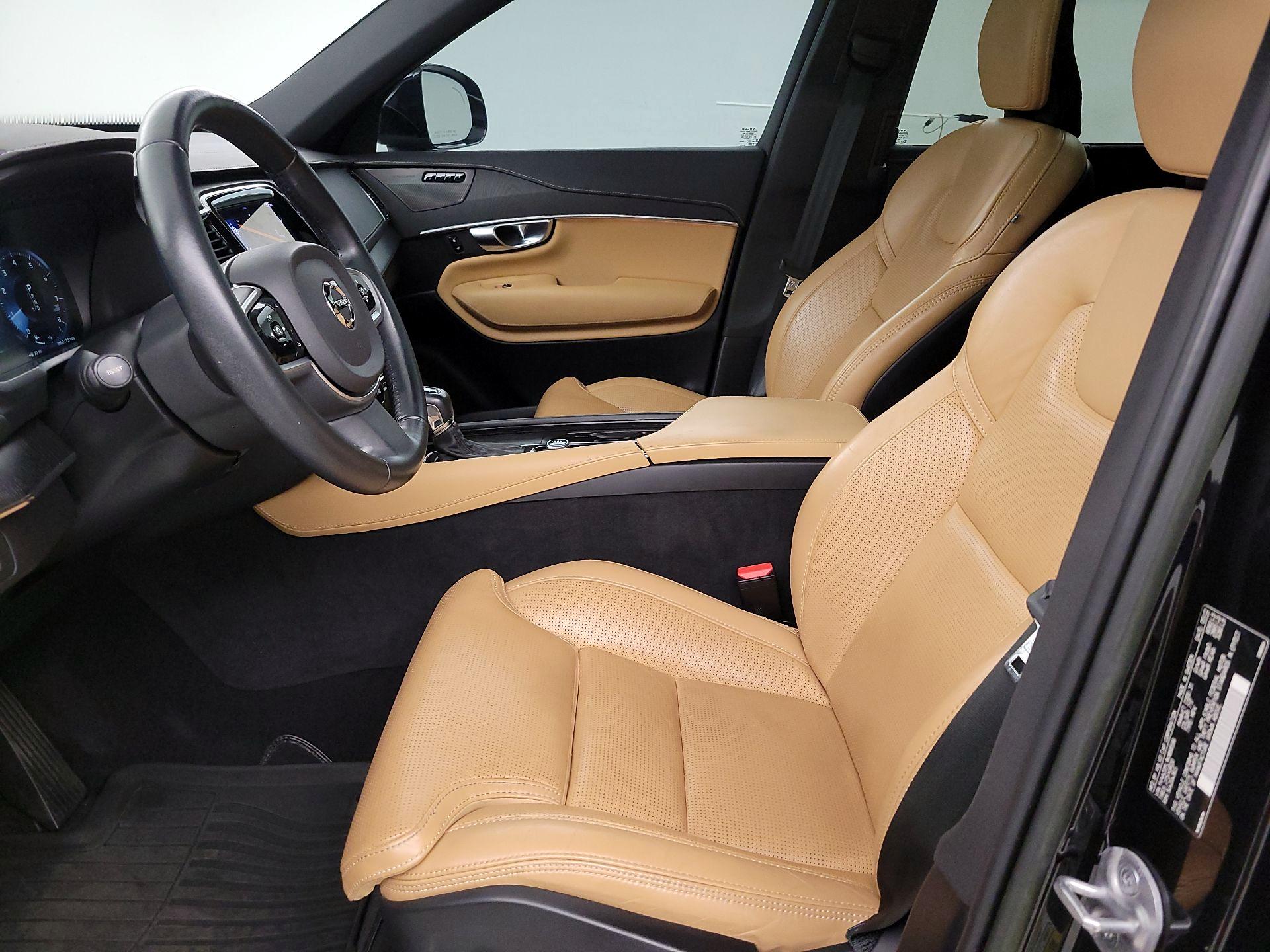 Thumbnail: 2022 Volvo XC90 - 11