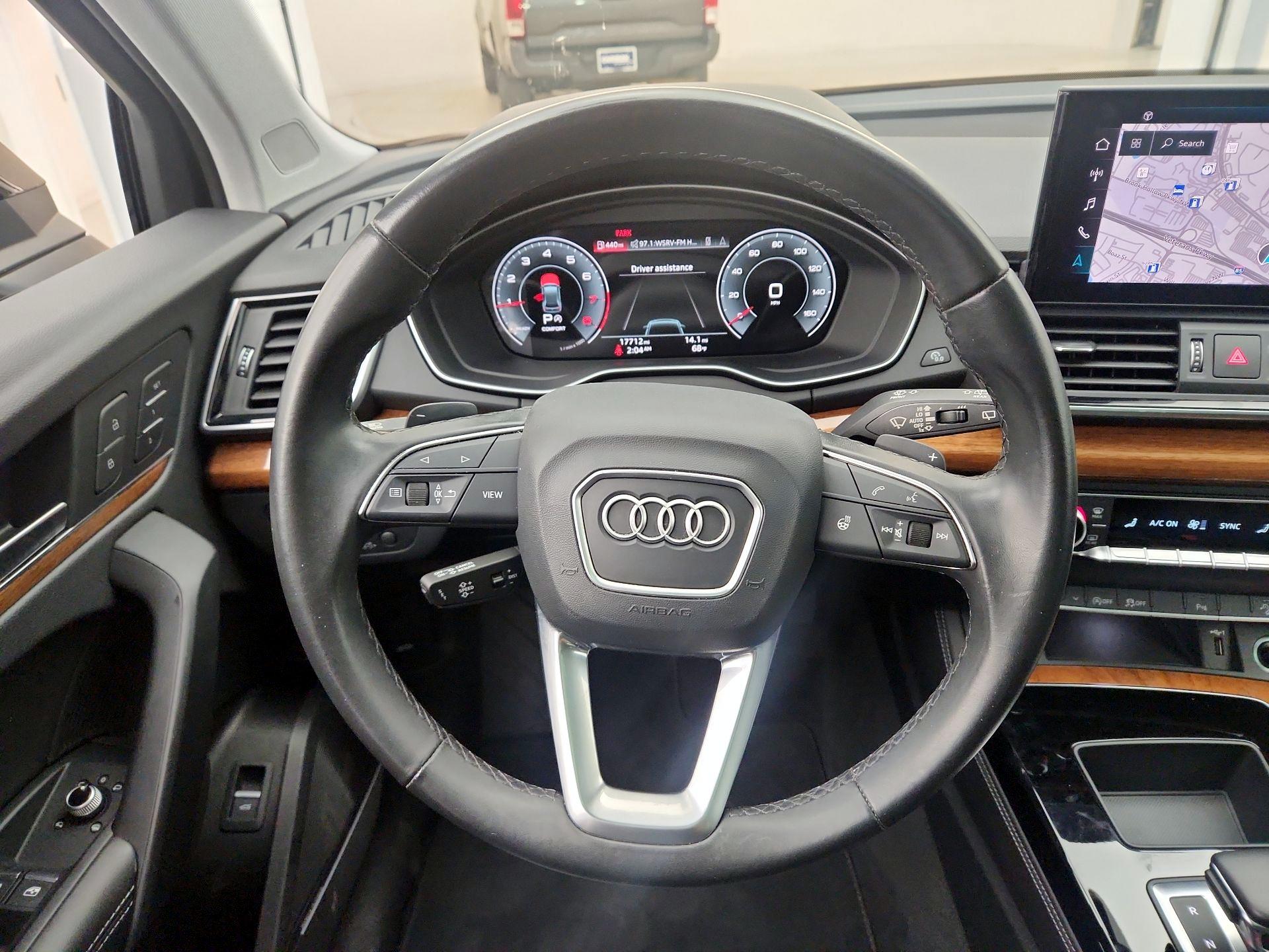 Thumbnail: 2023 Audi Q5 - 10