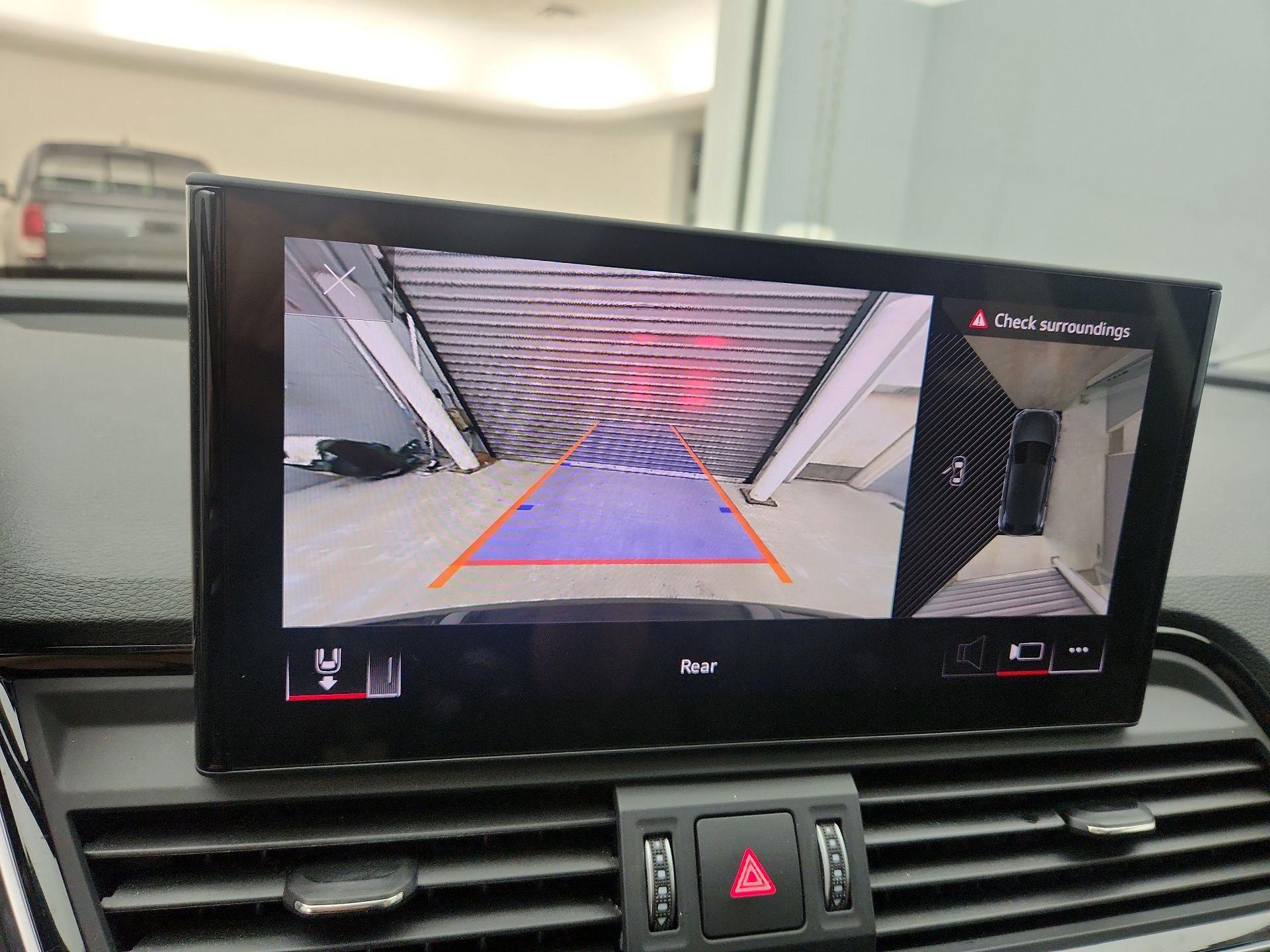 Thumbnail: 2023 Audi Q5 - 15