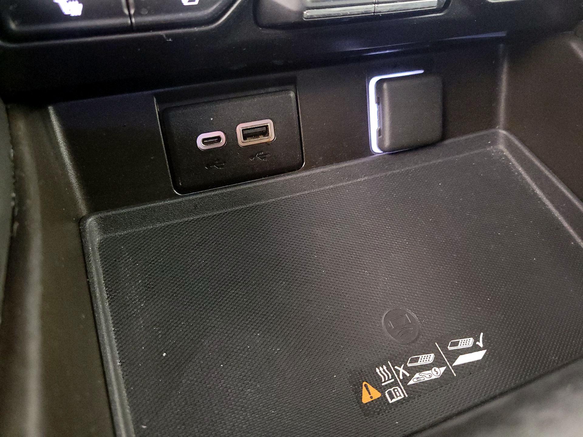 Thumbnail: 2021 Chevrolet Tahoe - 18