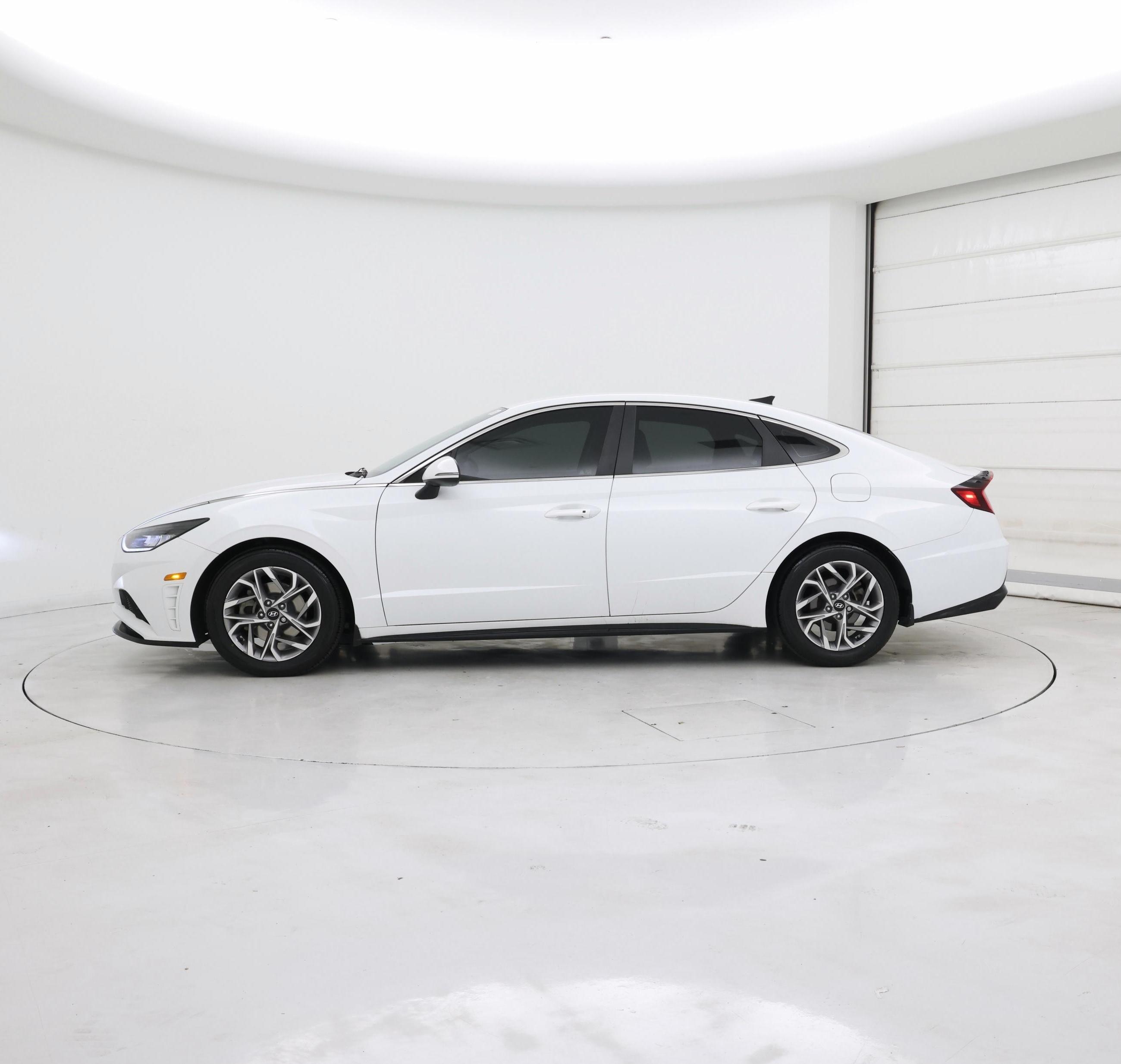 Thumbnail: 2021 Hyundai Sonata - 3