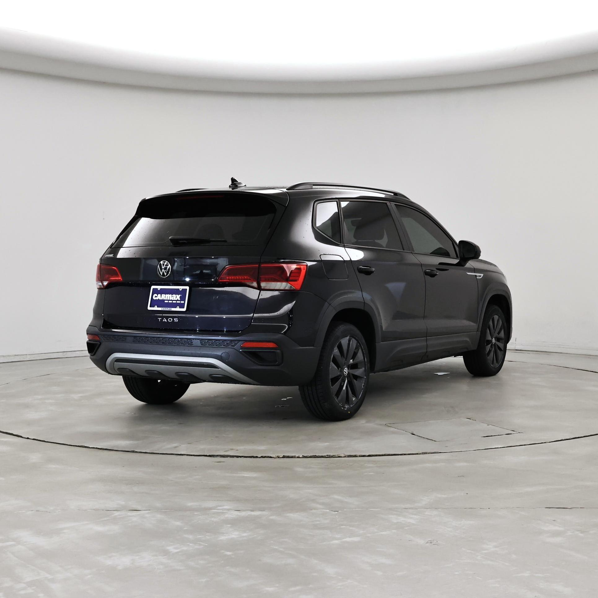Thumbnail: 2023 Volkswagen Taos - 8