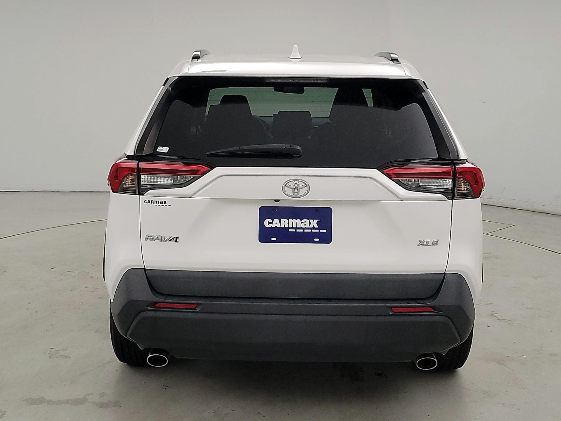 Thumbnail: 2021 Toyota RAV4 - 6