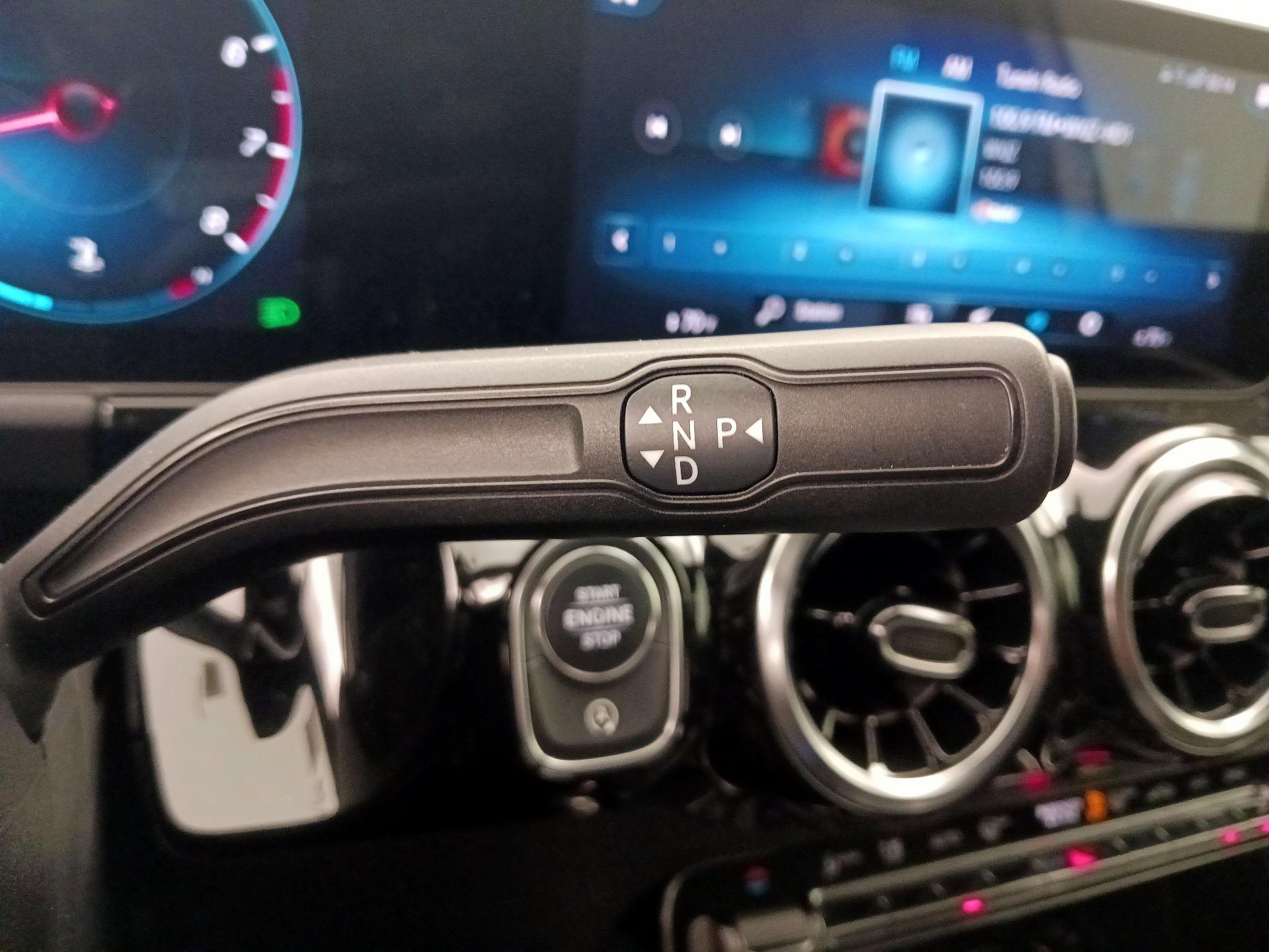 Thumbnail: 2021 Mercedes-Benz GLA - 17