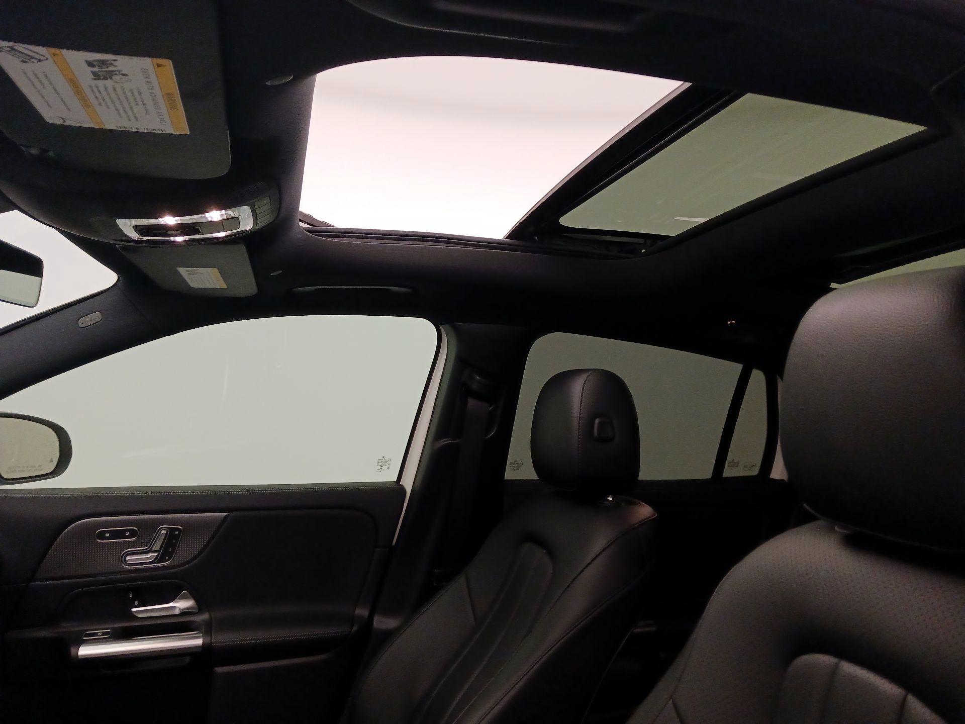 Thumbnail: 2021 Mercedes-Benz GLA - 19