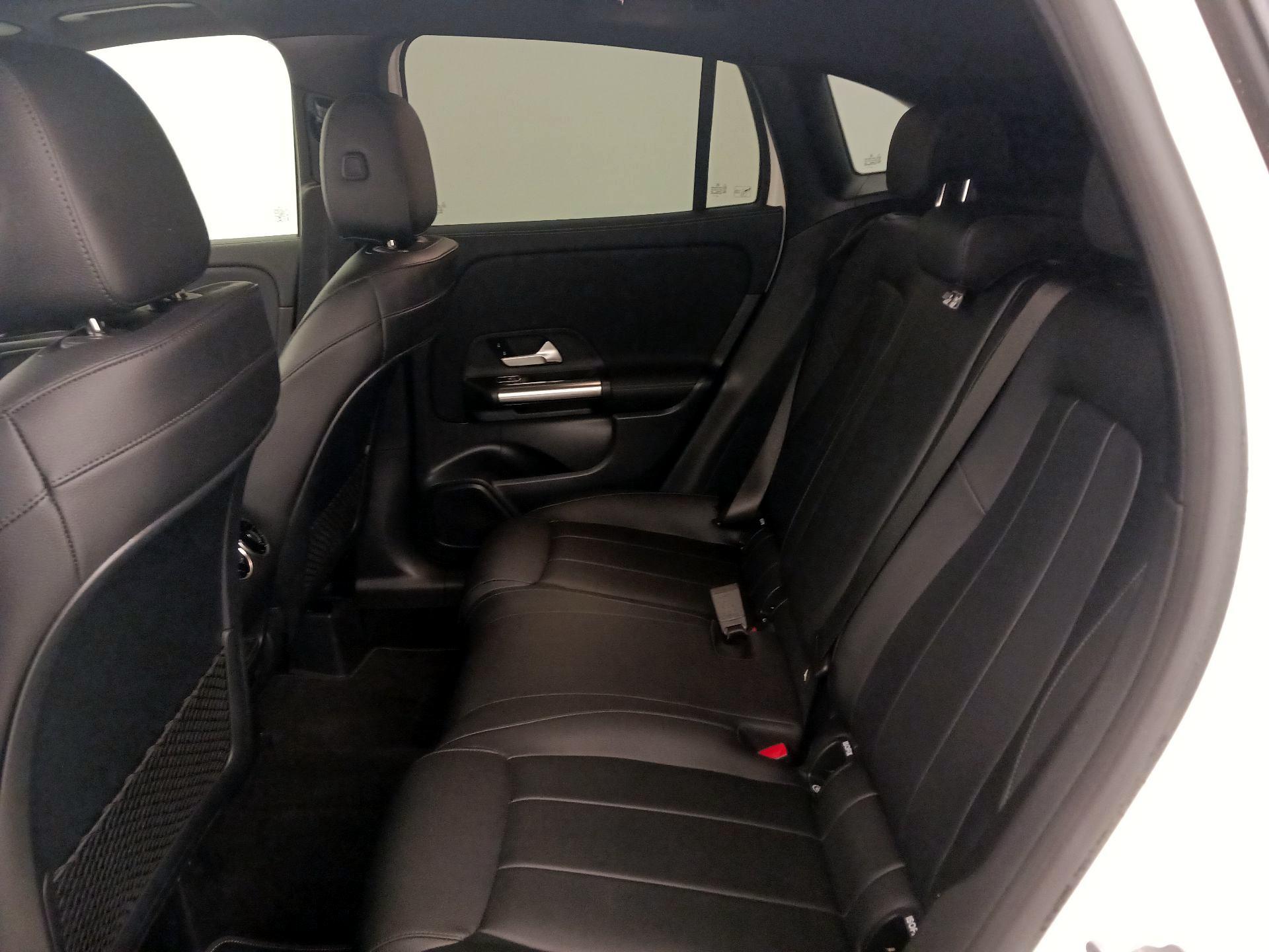 Thumbnail: 2021 Mercedes-Benz GLA - 20