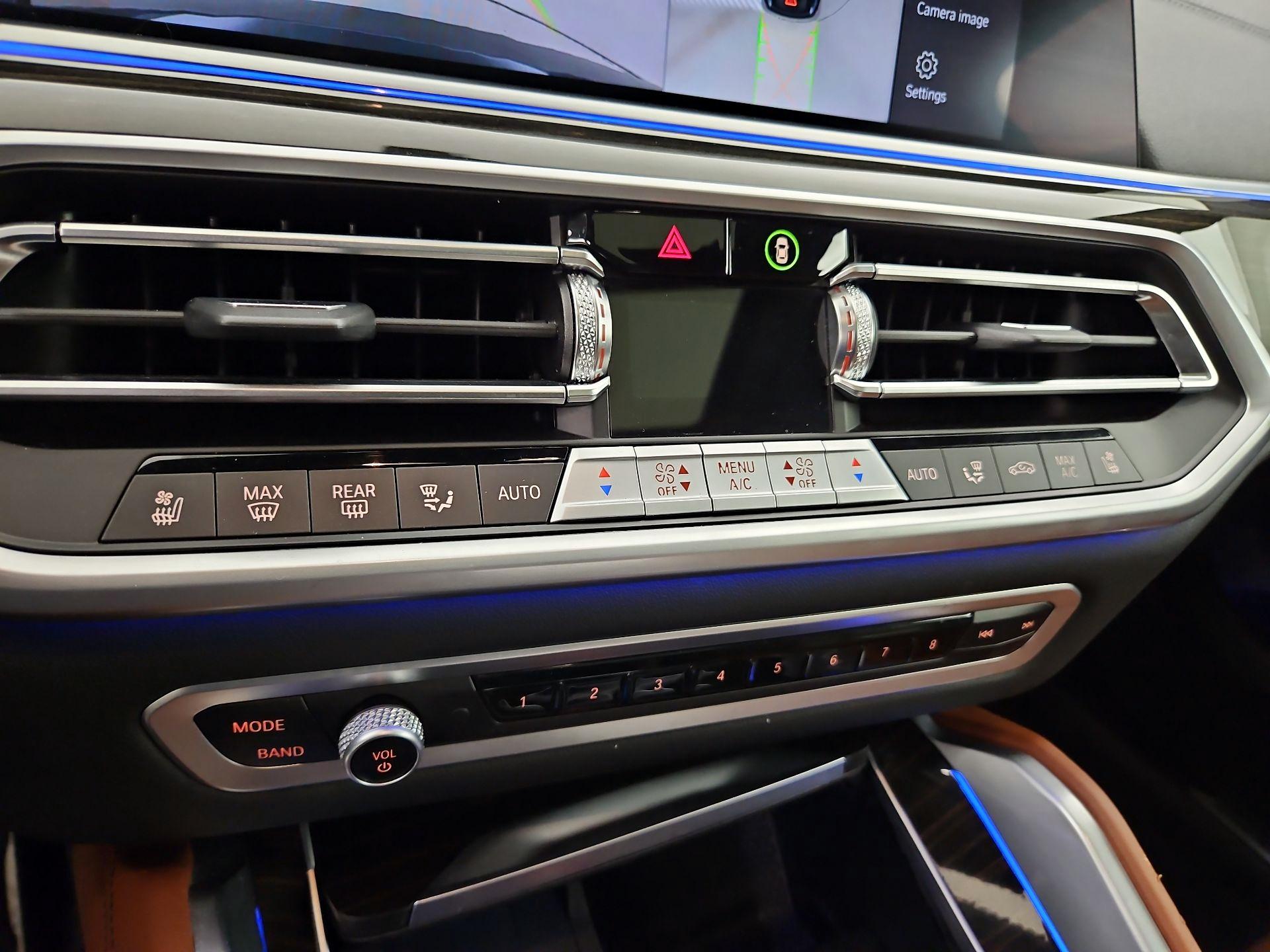 Thumbnail: 2023 BMW X6 - 17