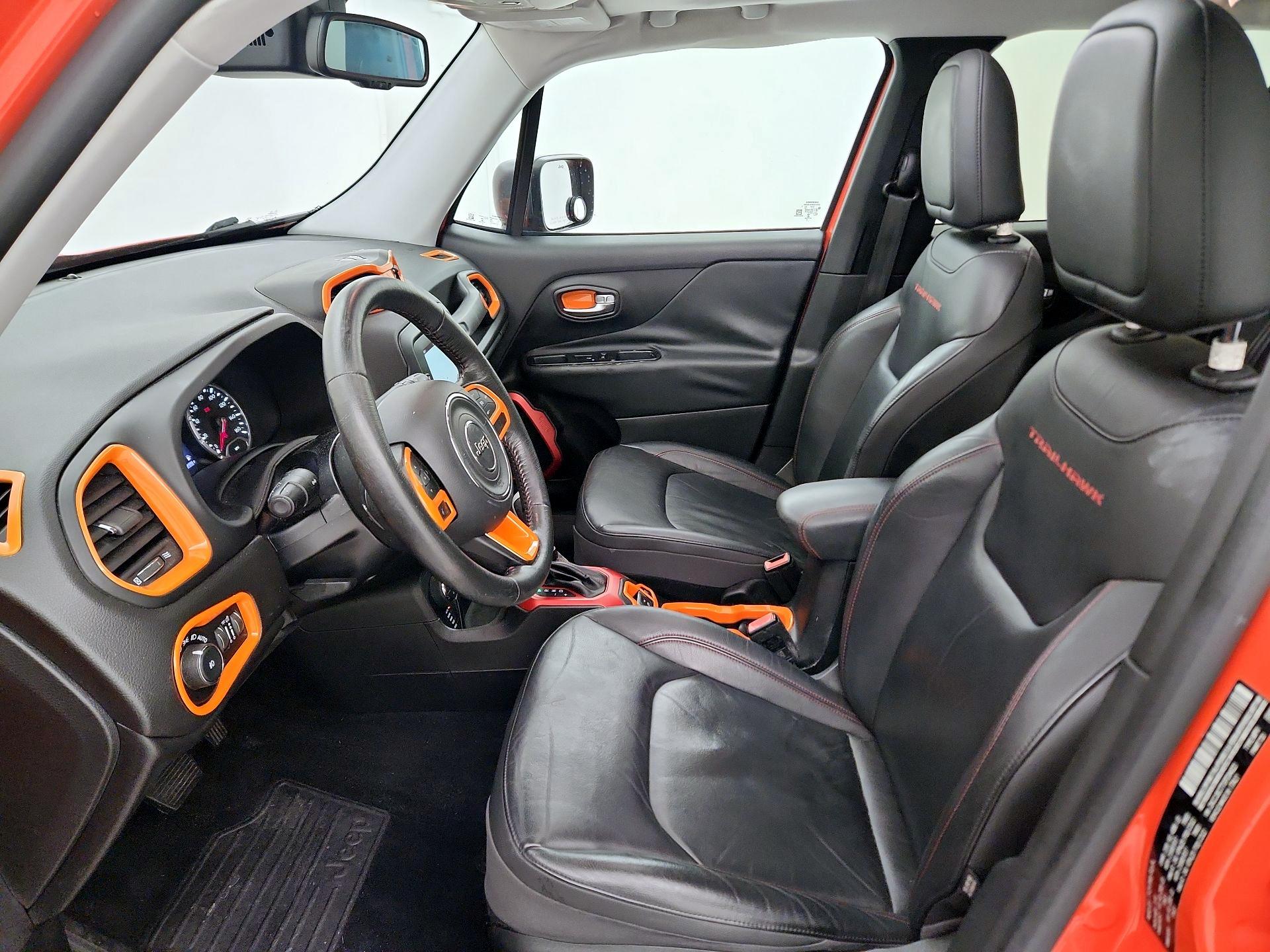 Thumbnail: 2016 Jeep Renegade - 11
