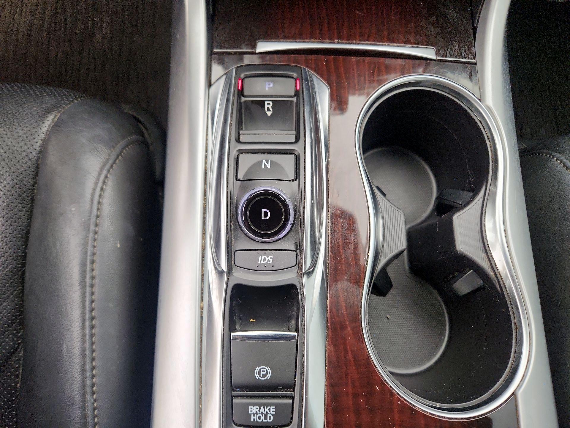 Thumbnail: 2015 Acura TLX - 18