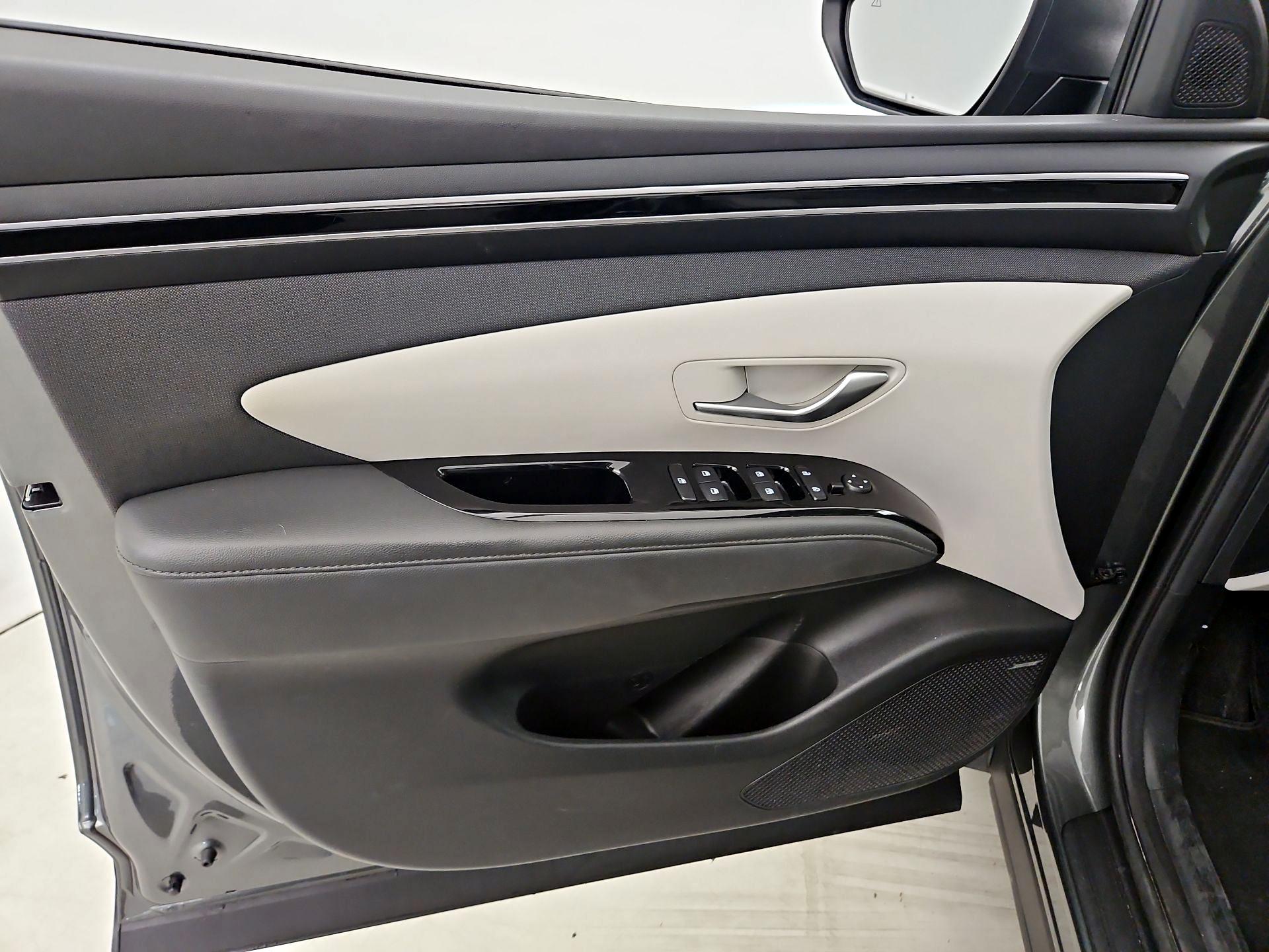 Thumbnail: 2022 Hyundai Tucson - 12