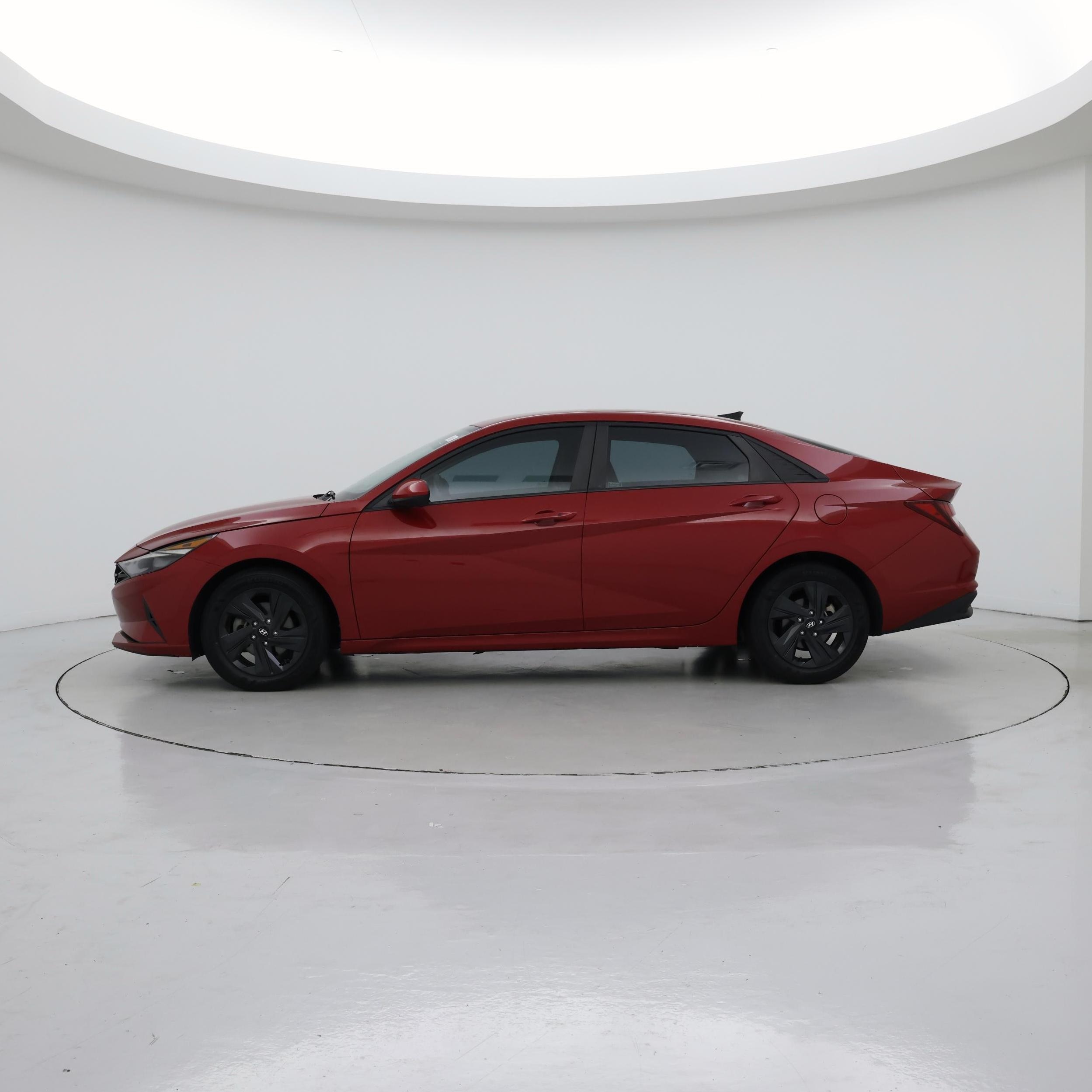 Thumbnail: 2022 Hyundai Elantra - 3