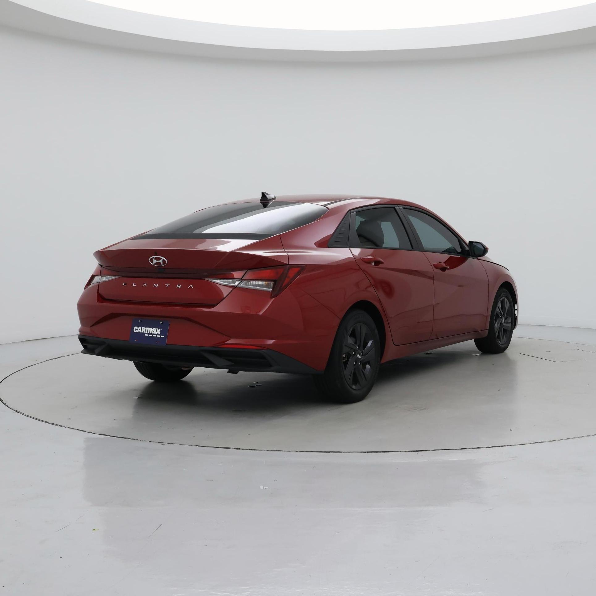 Thumbnail: 2022 Hyundai Elantra - 8