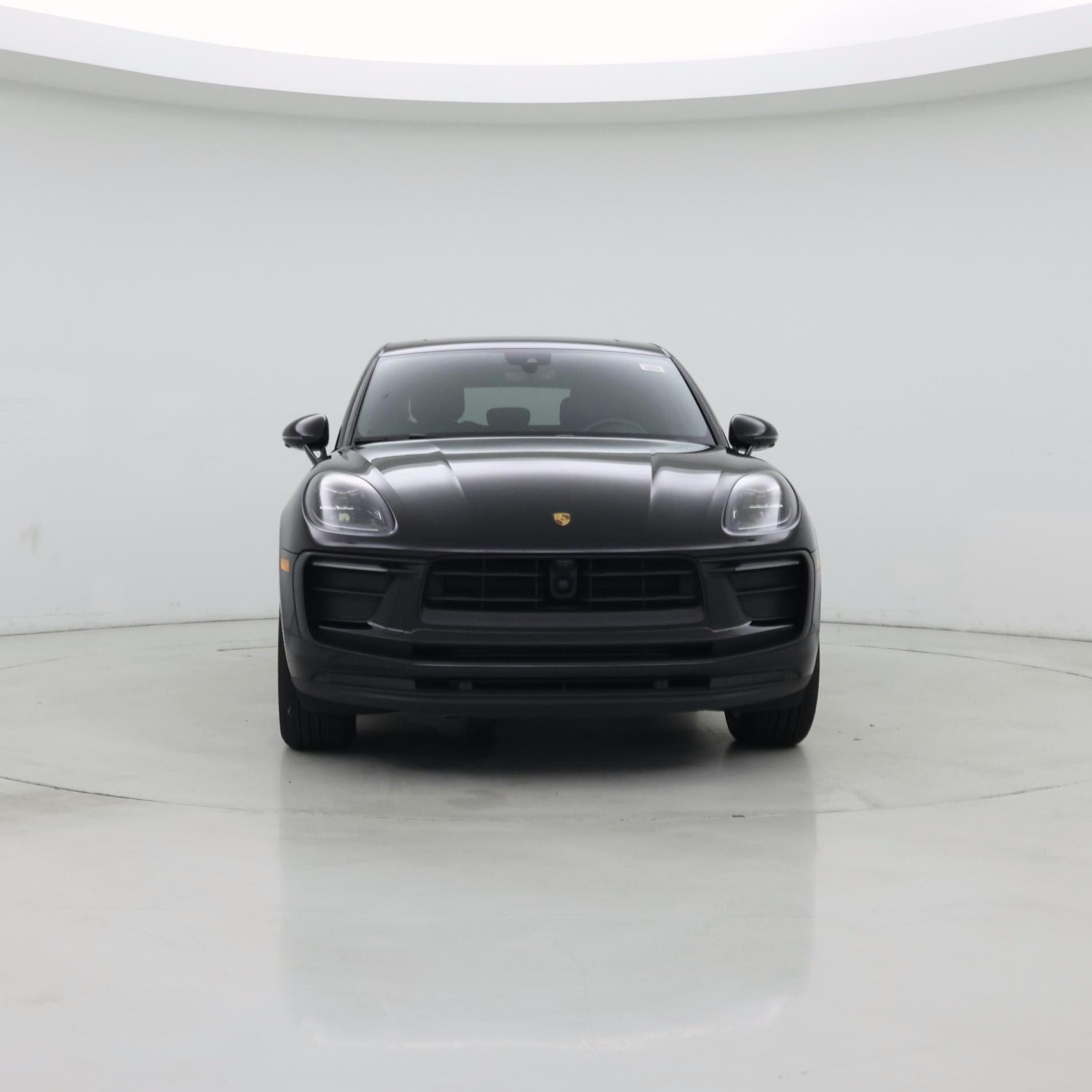 Thumbnail: 2023 Porsche Macan - 5