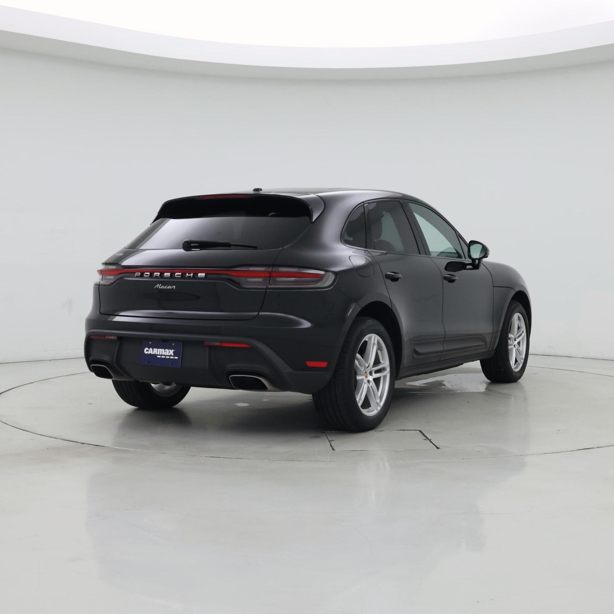 Thumbnail: 2023 Porsche Macan - 8