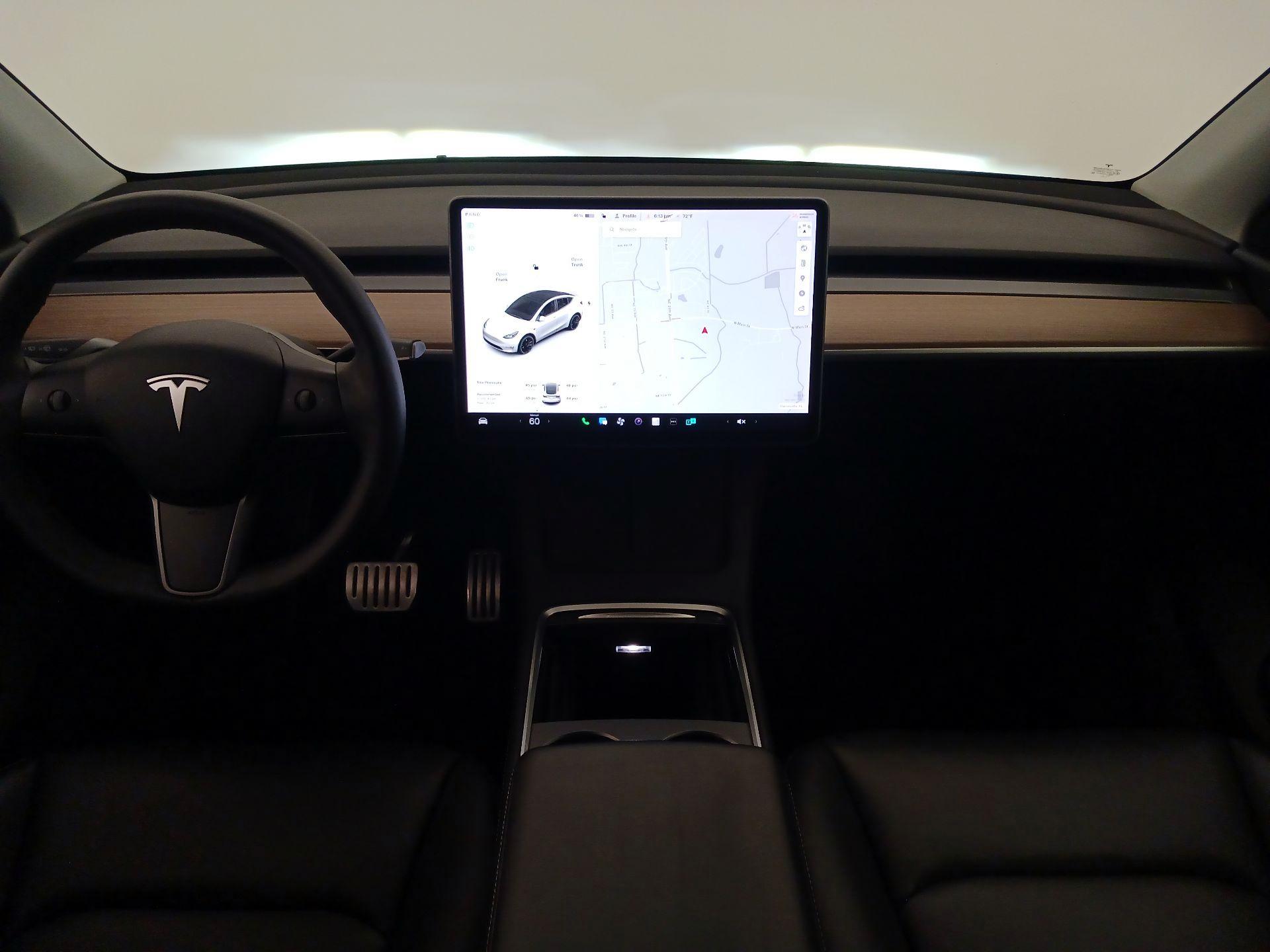 Thumbnail: 2022 Tesla Model Y - 9