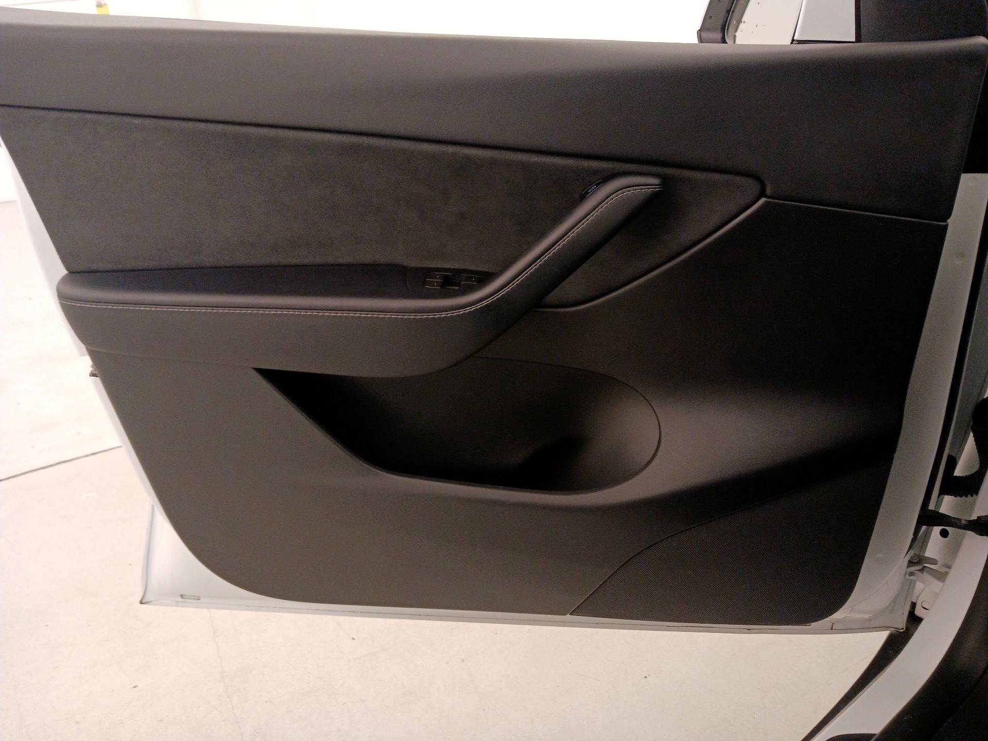 Thumbnail: 2022 Tesla Model Y - 12