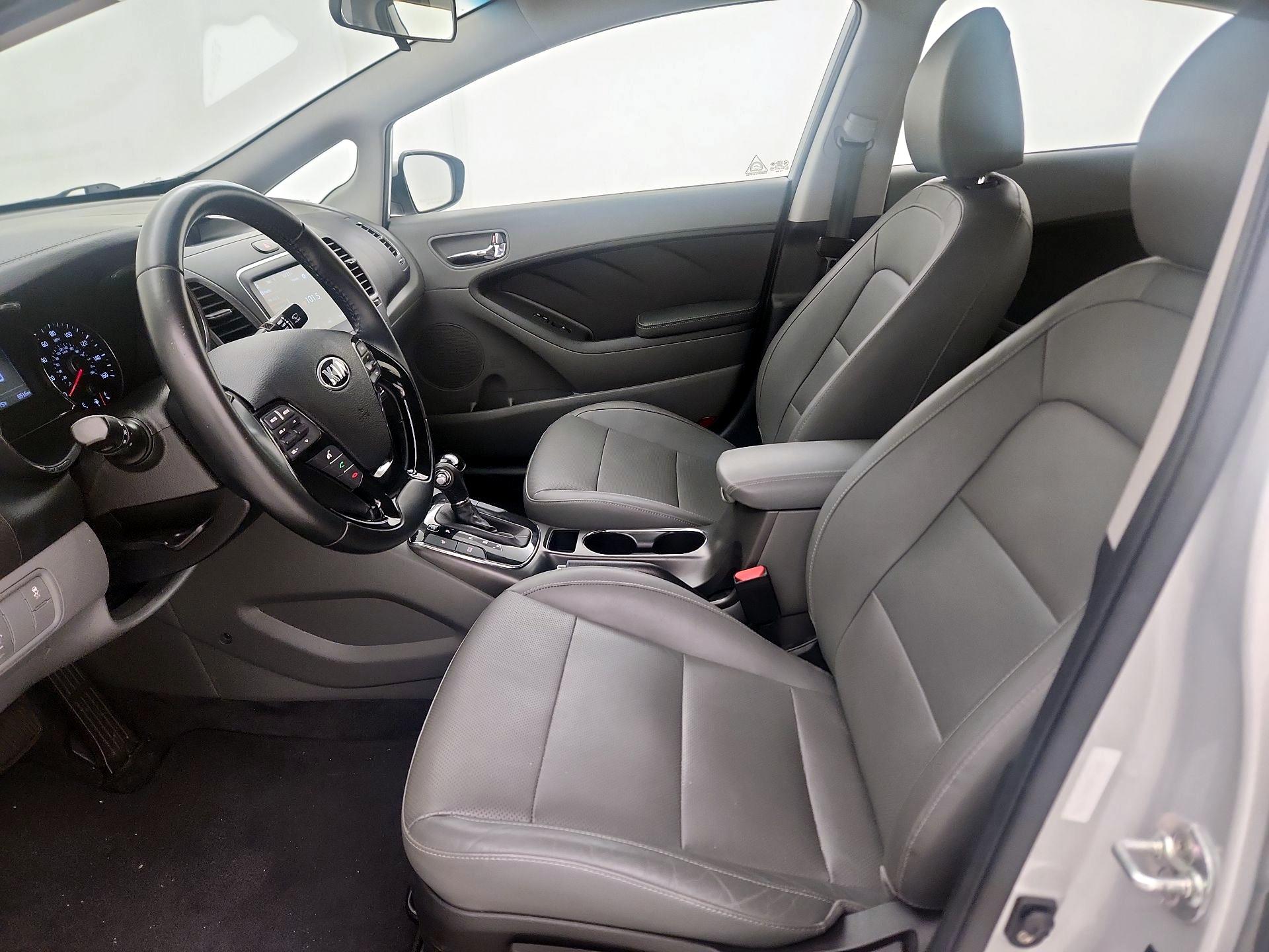 Thumbnail: 2017 Kia Forte - 9