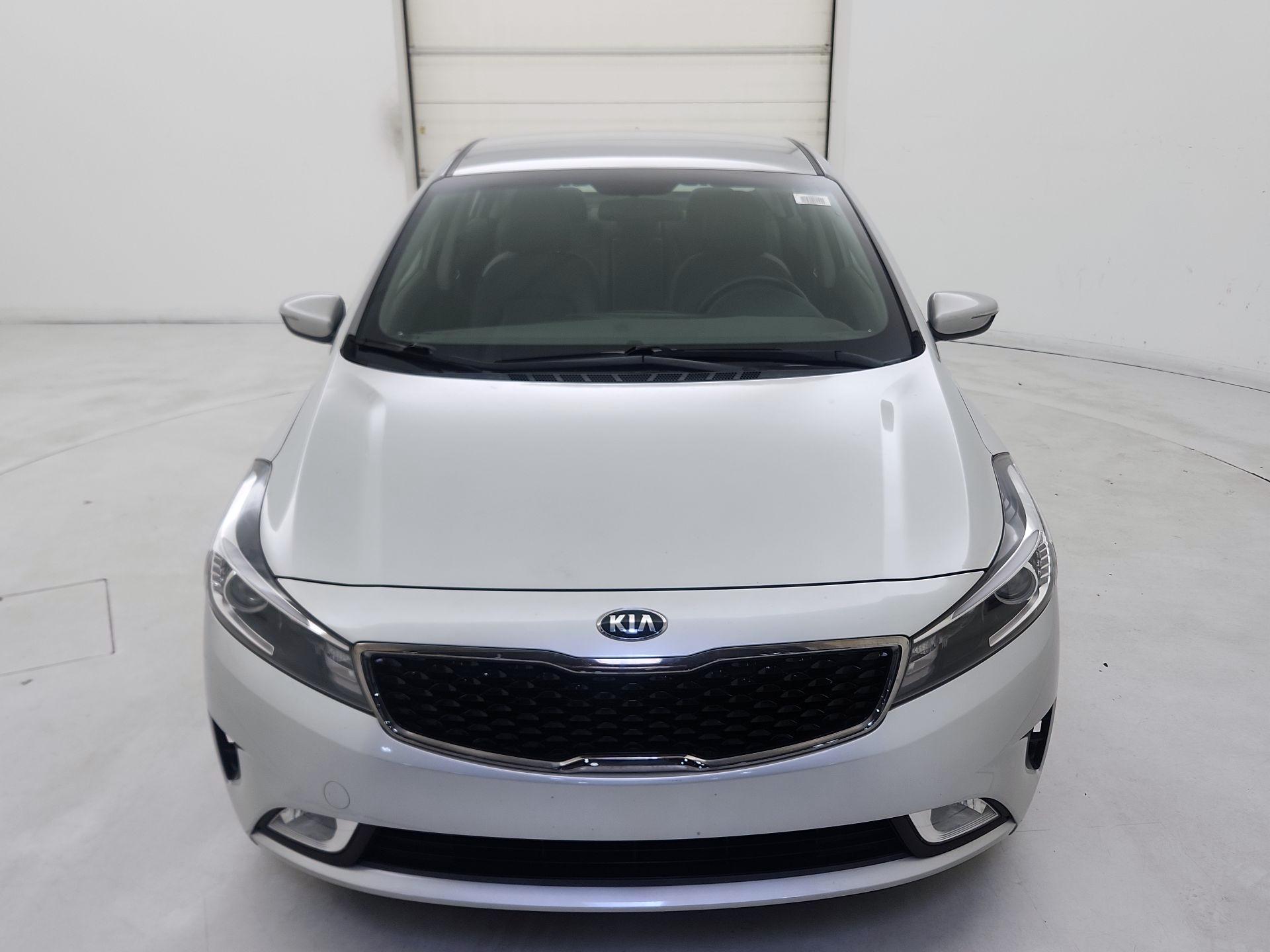 Thumbnail: 2017 Kia Forte - 2