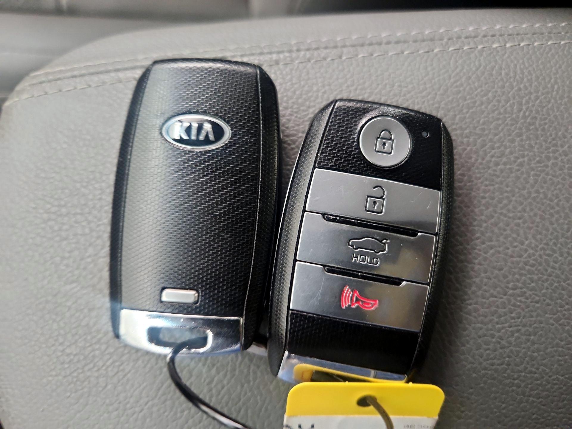 Thumbnail: 2017 Kia Forte - 20