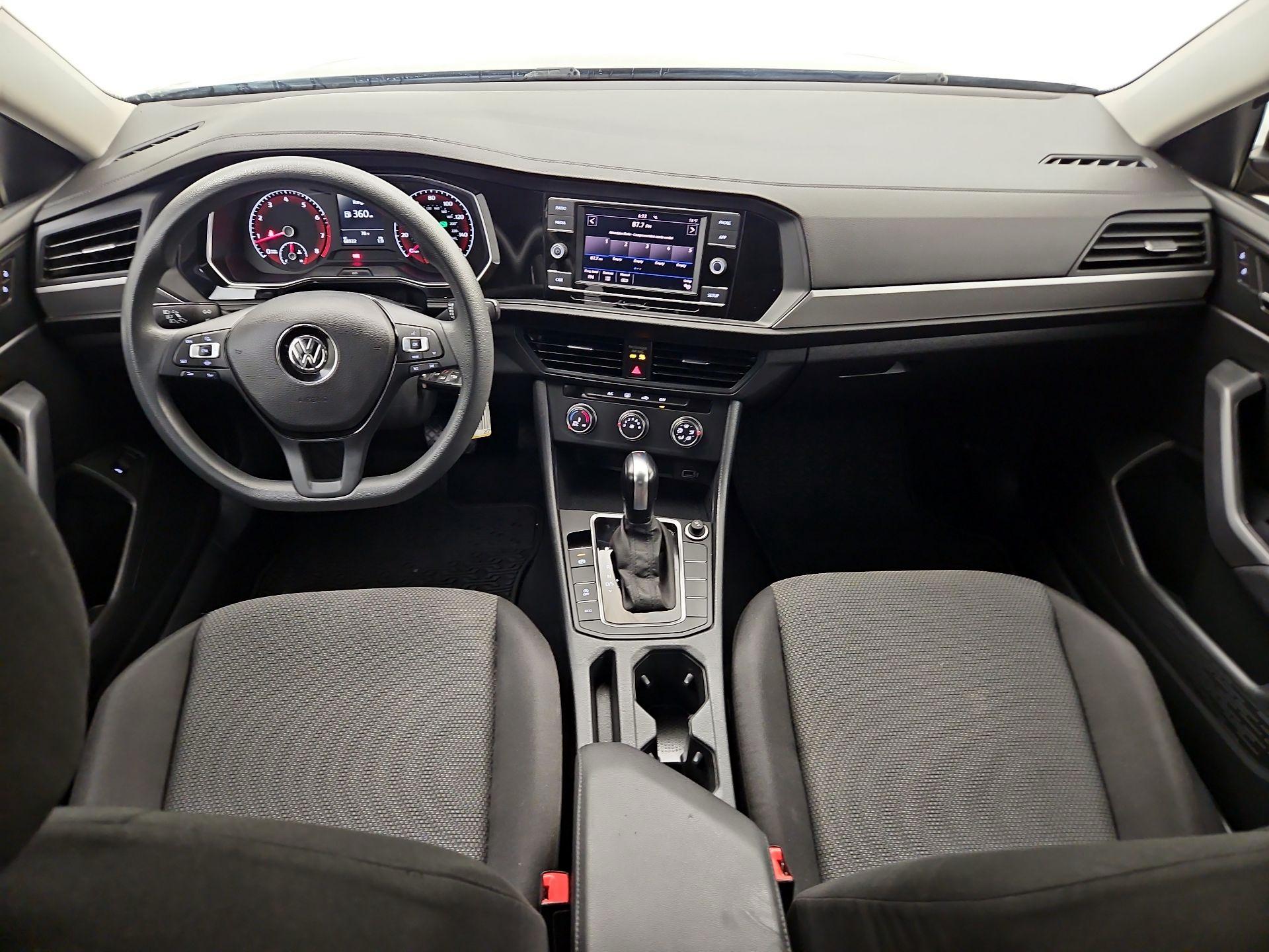 Thumbnail: 2019 Volkswagen Jetta - 9