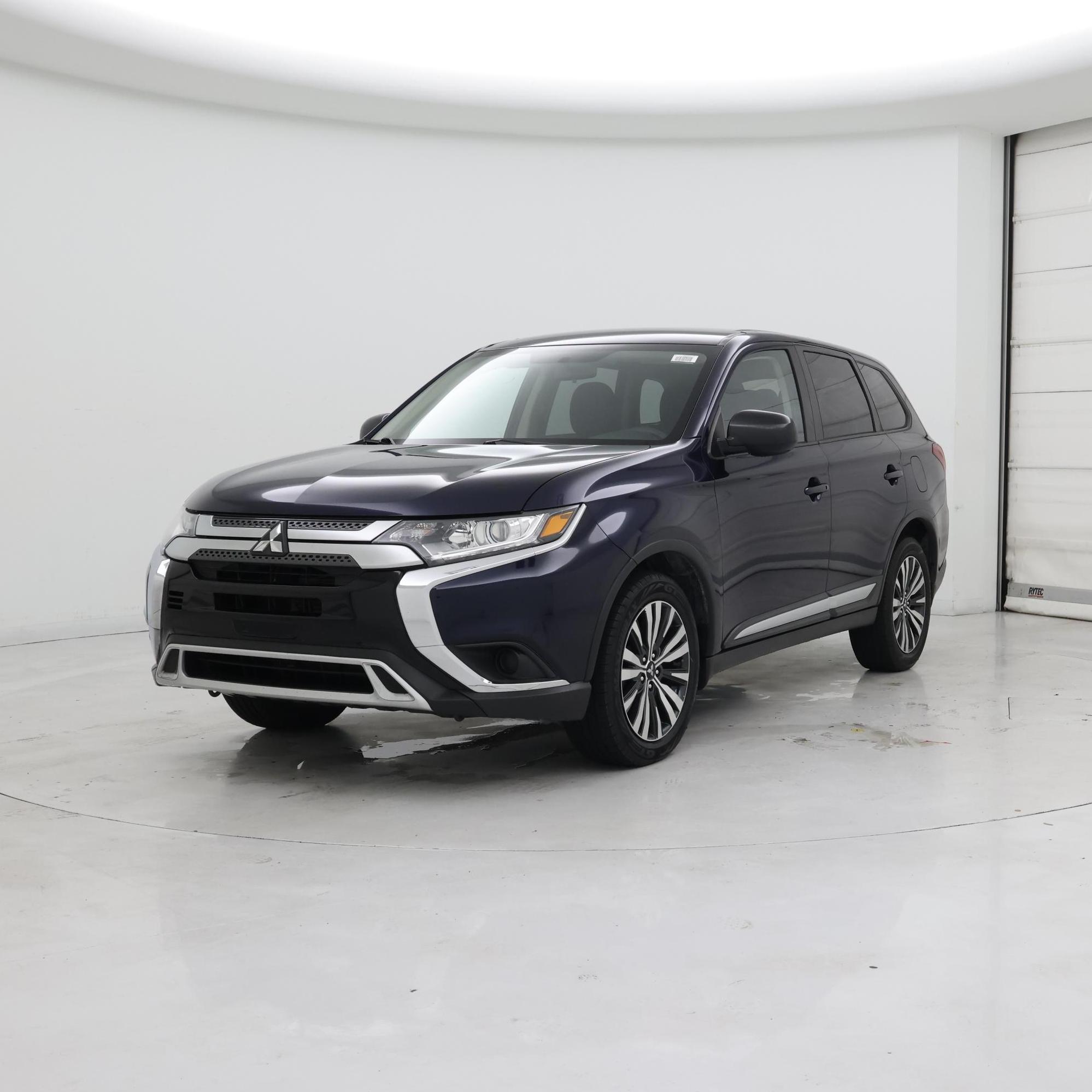 Thumbnail: 2020 Mitsubishi Outlander - 4