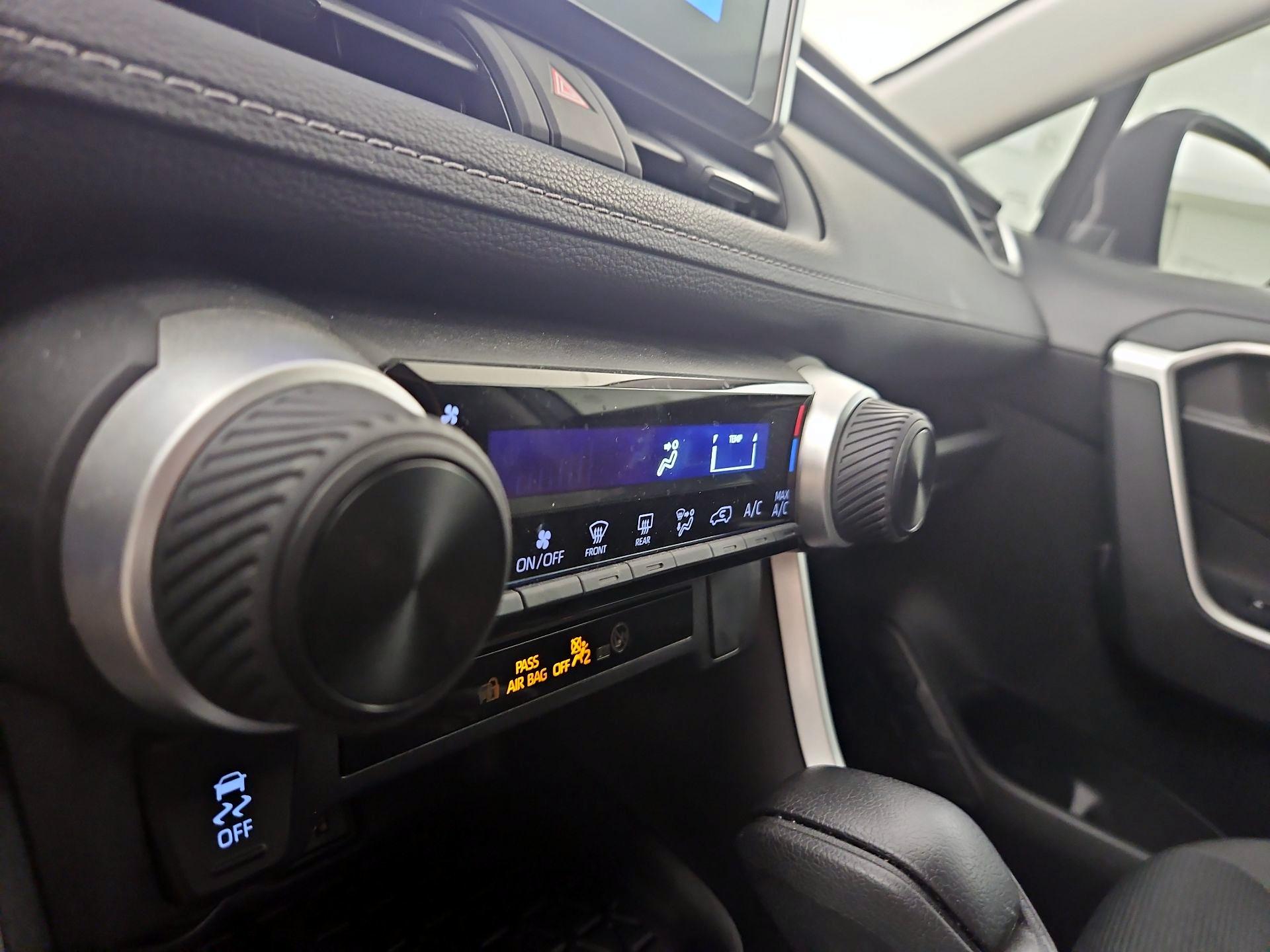 Thumbnail: 2023 Toyota RAV4 - 16