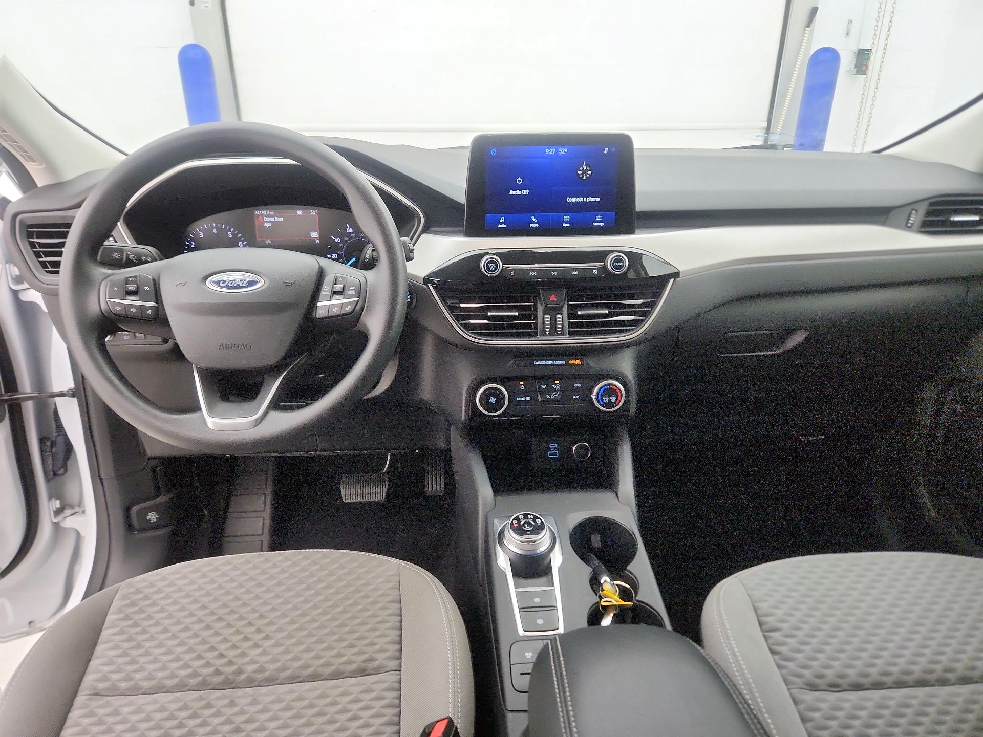 Thumbnail: 2021 Ford Escape - 9