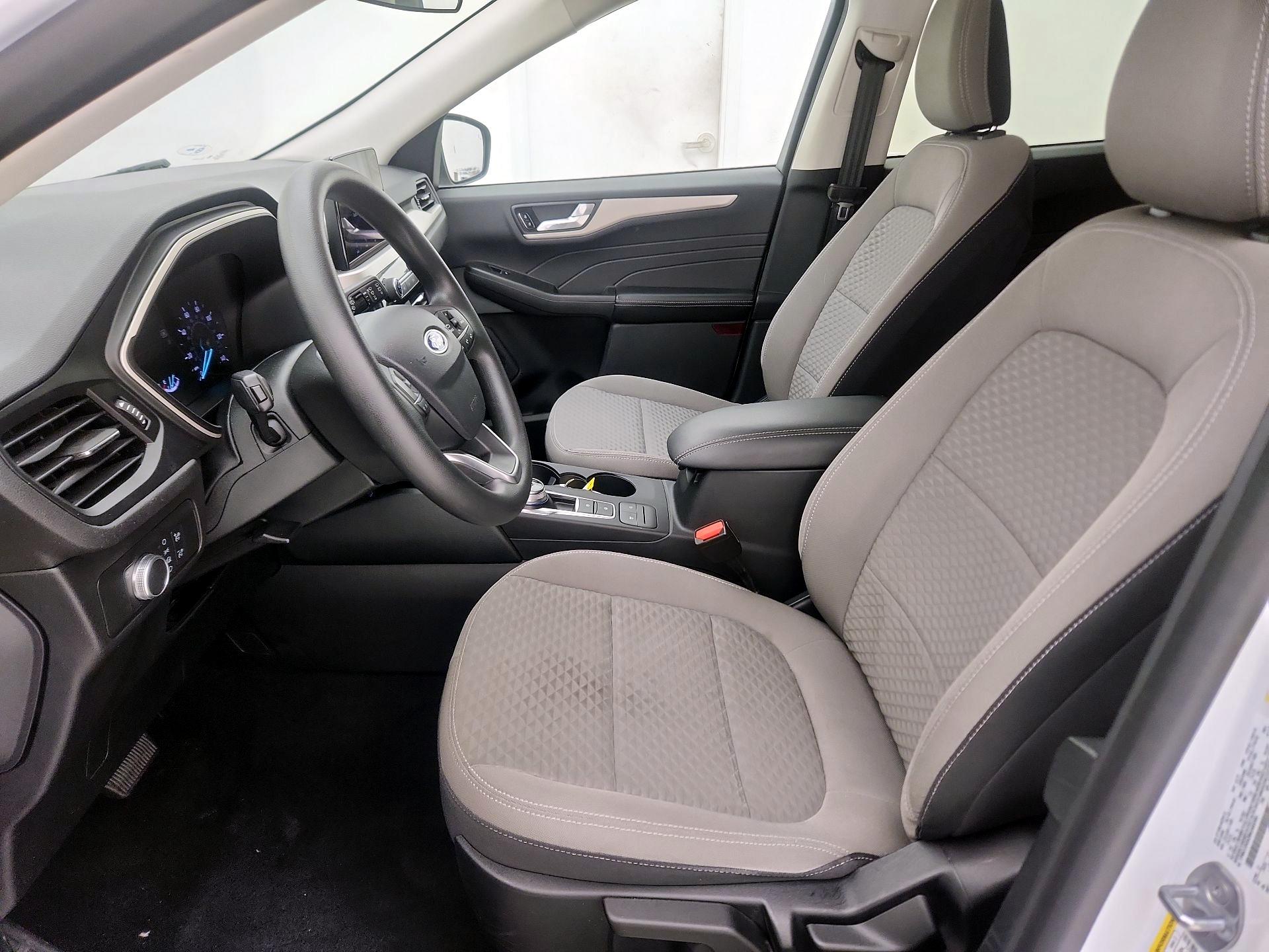 Thumbnail: 2021 Ford Escape - 11