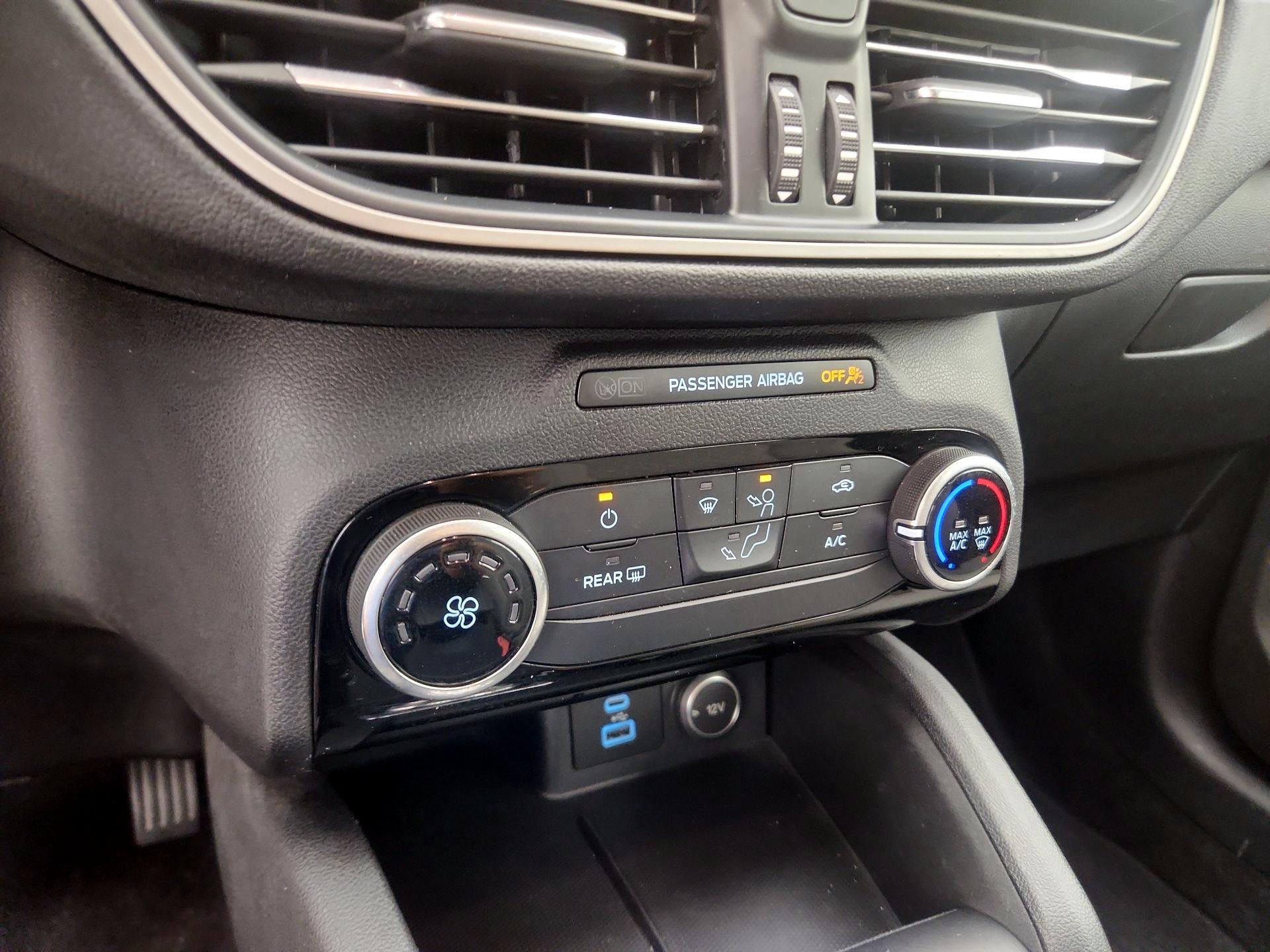 Thumbnail: 2021 Ford Escape - 16