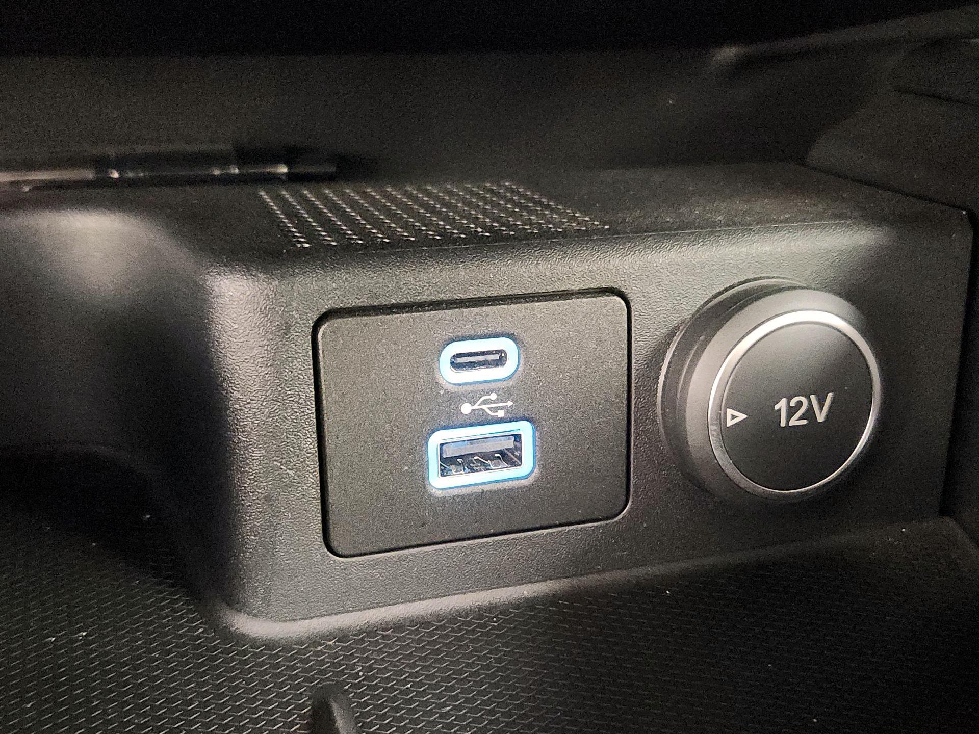 Thumbnail: 2021 Ford Escape - 18