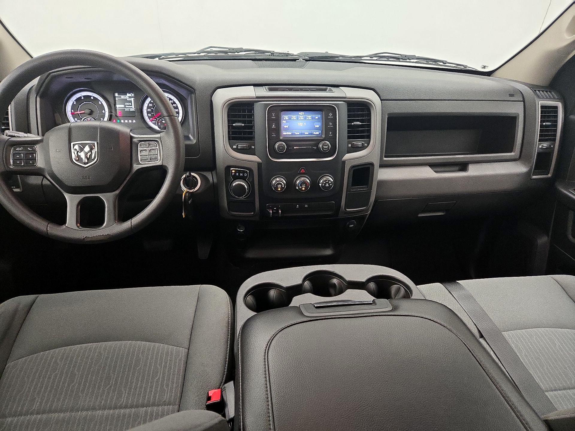 Thumbnail: 2022 RAM 1500 Classic - 9