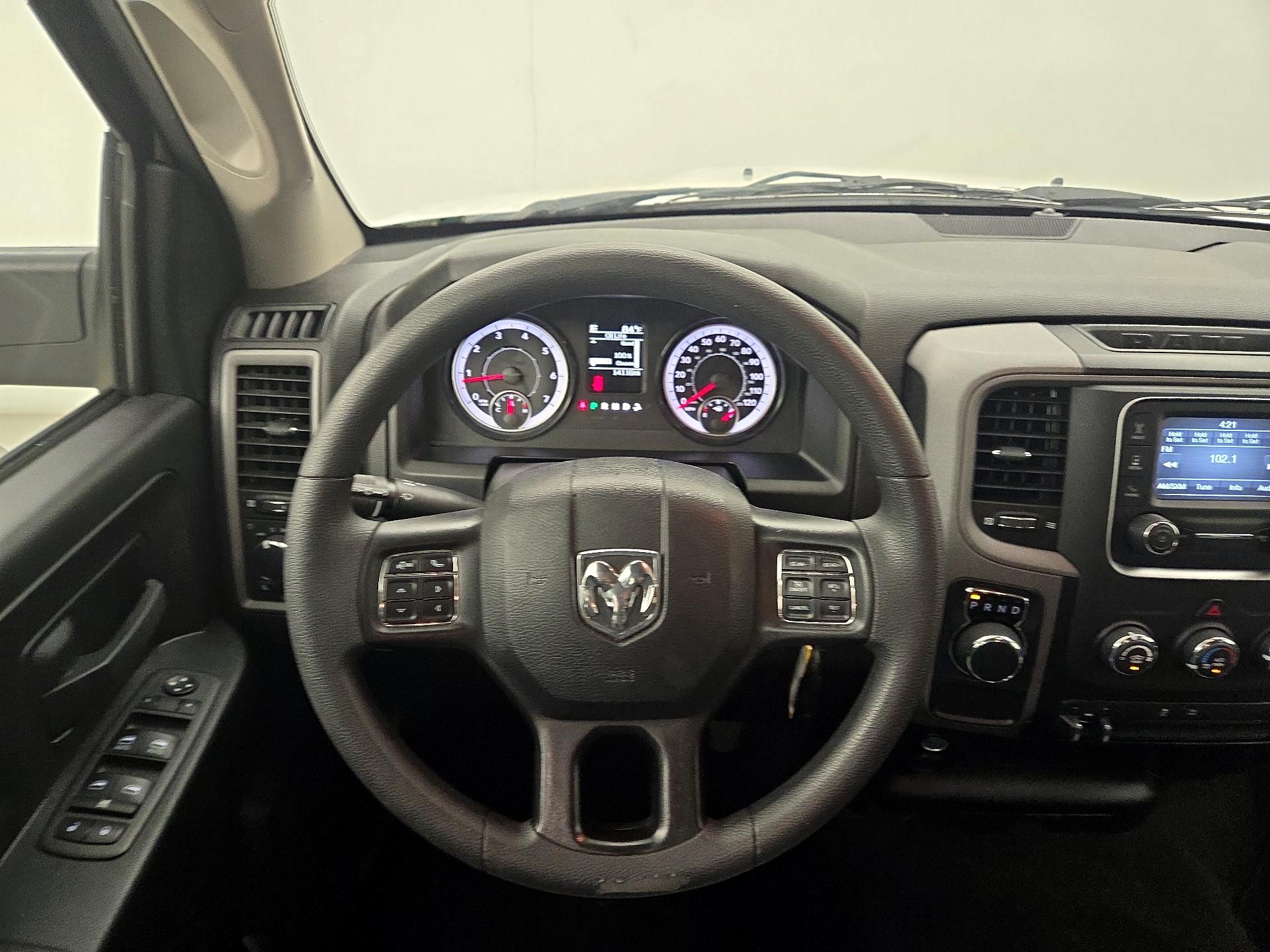 Thumbnail: 2022 RAM 1500 Classic - 10