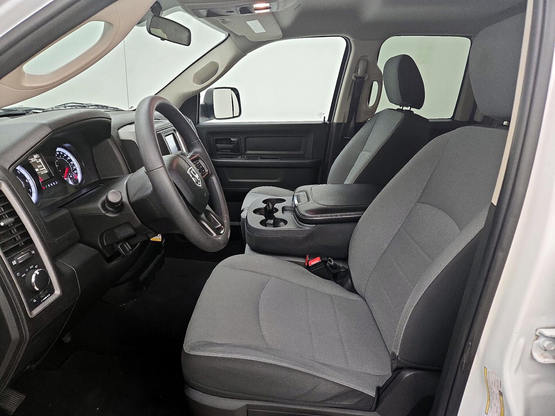 Thumbnail: 2022 RAM 1500 Classic - 11