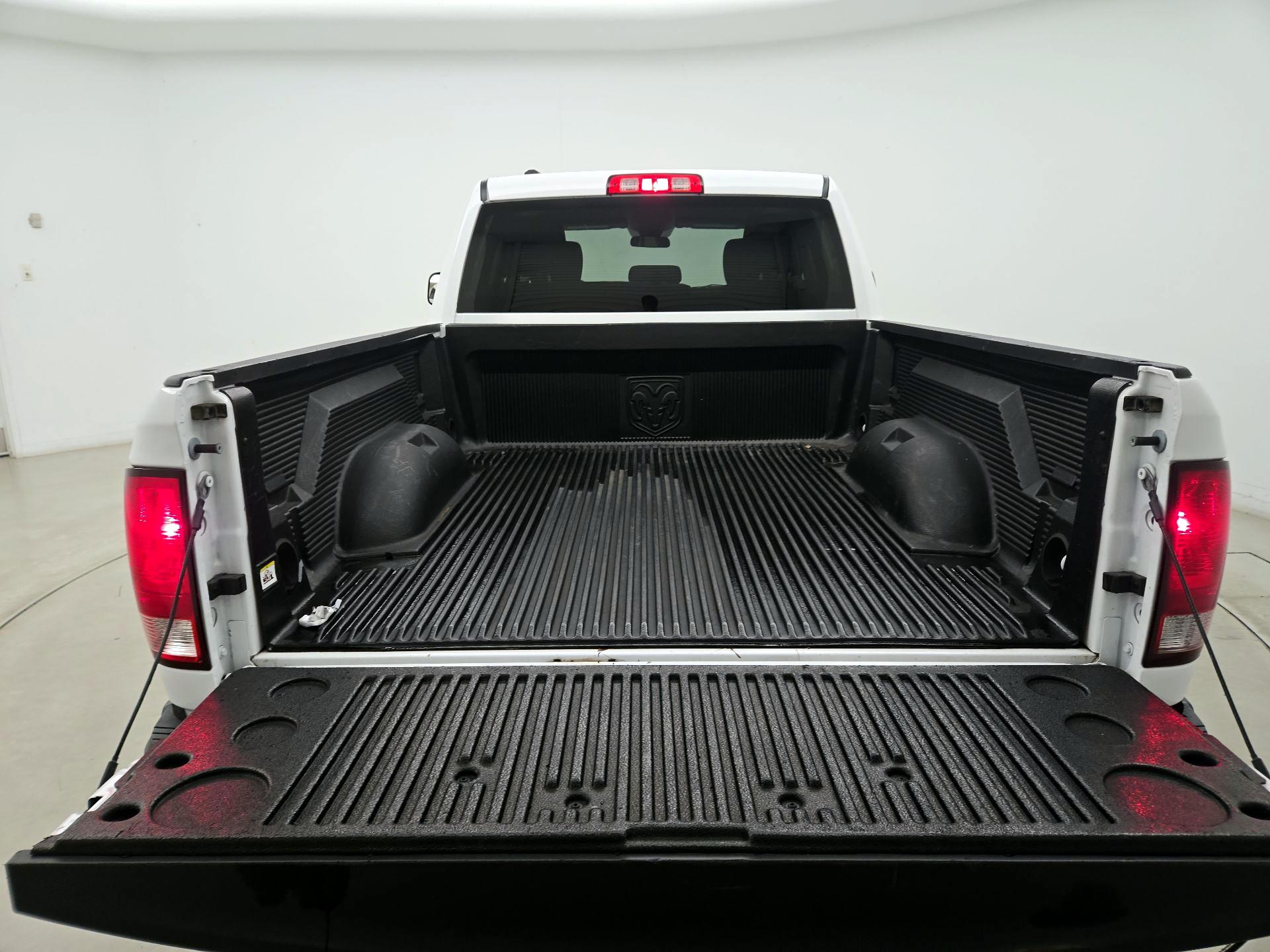 Thumbnail: 2022 RAM 1500 Classic - 20