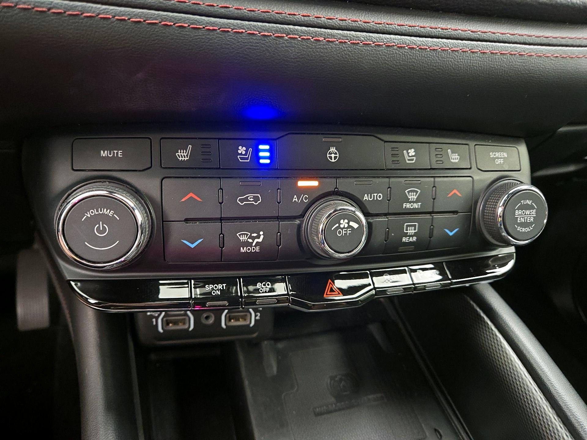 Thumbnail: 2021 Dodge Durango - 17