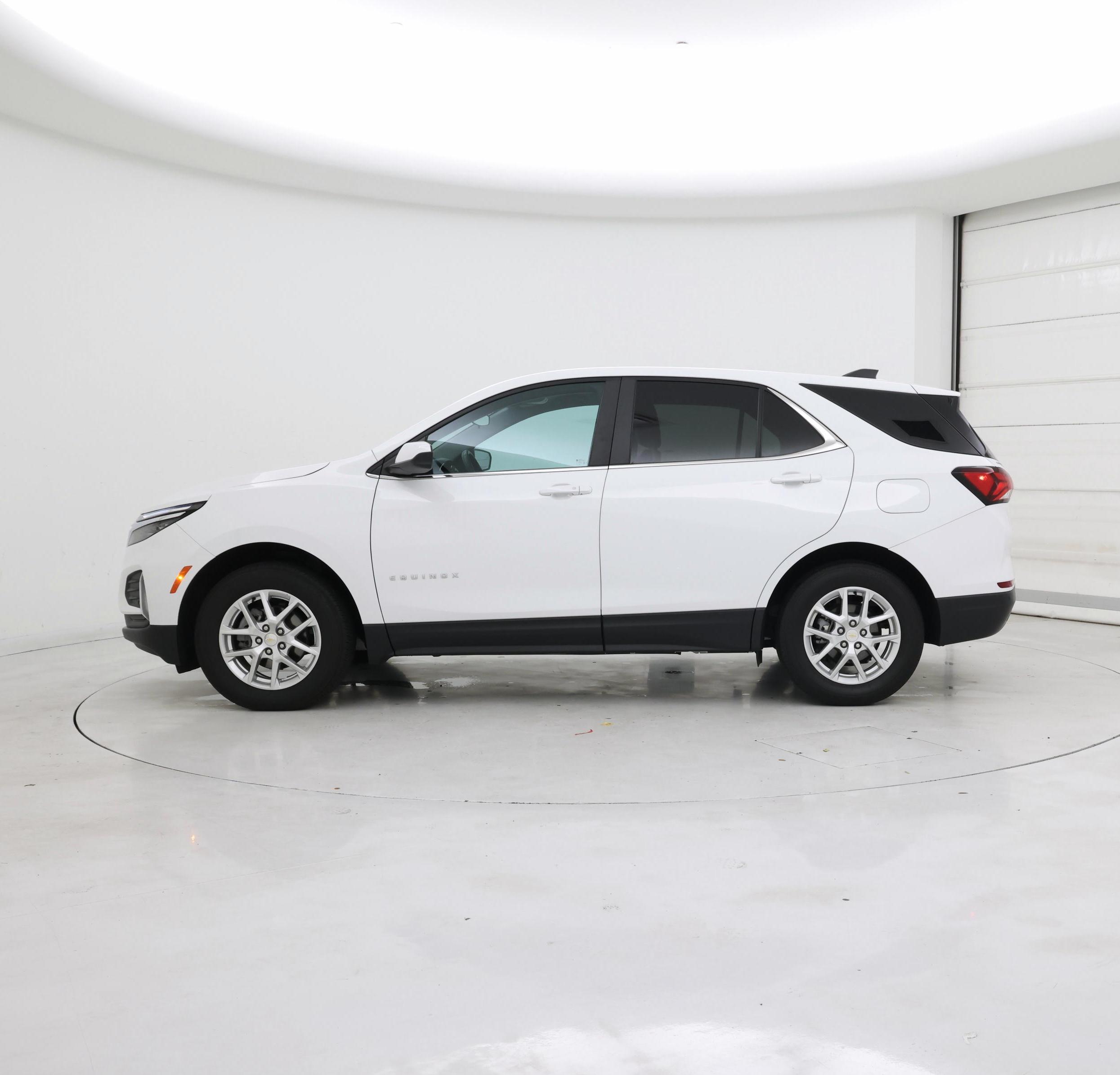 Thumbnail: 2023 Chevrolet Equinox - 3