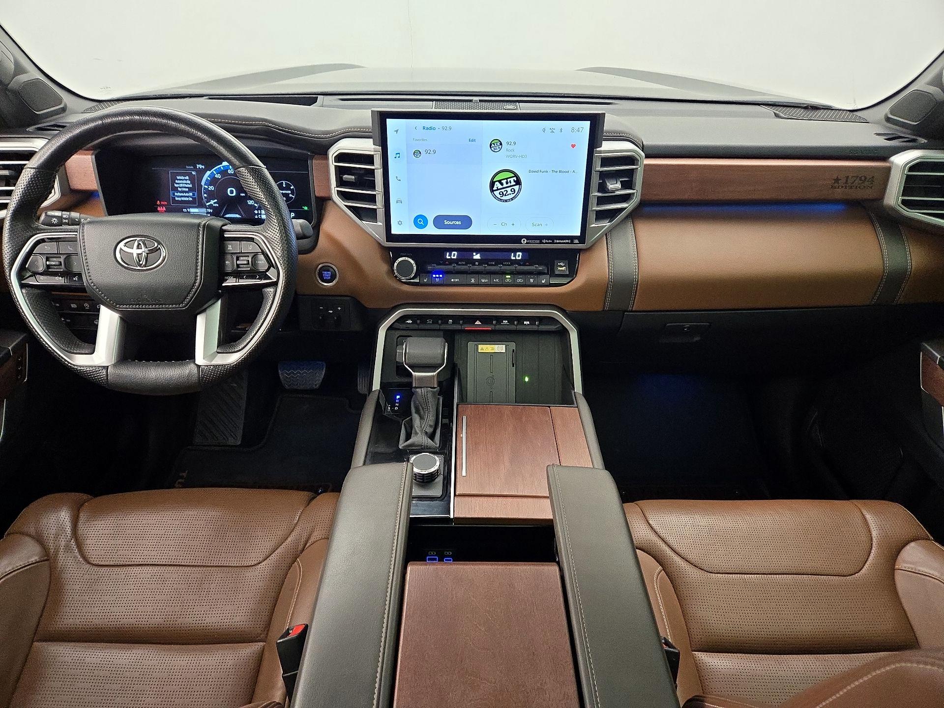Thumbnail: 2022 Toyota Tundra - 9