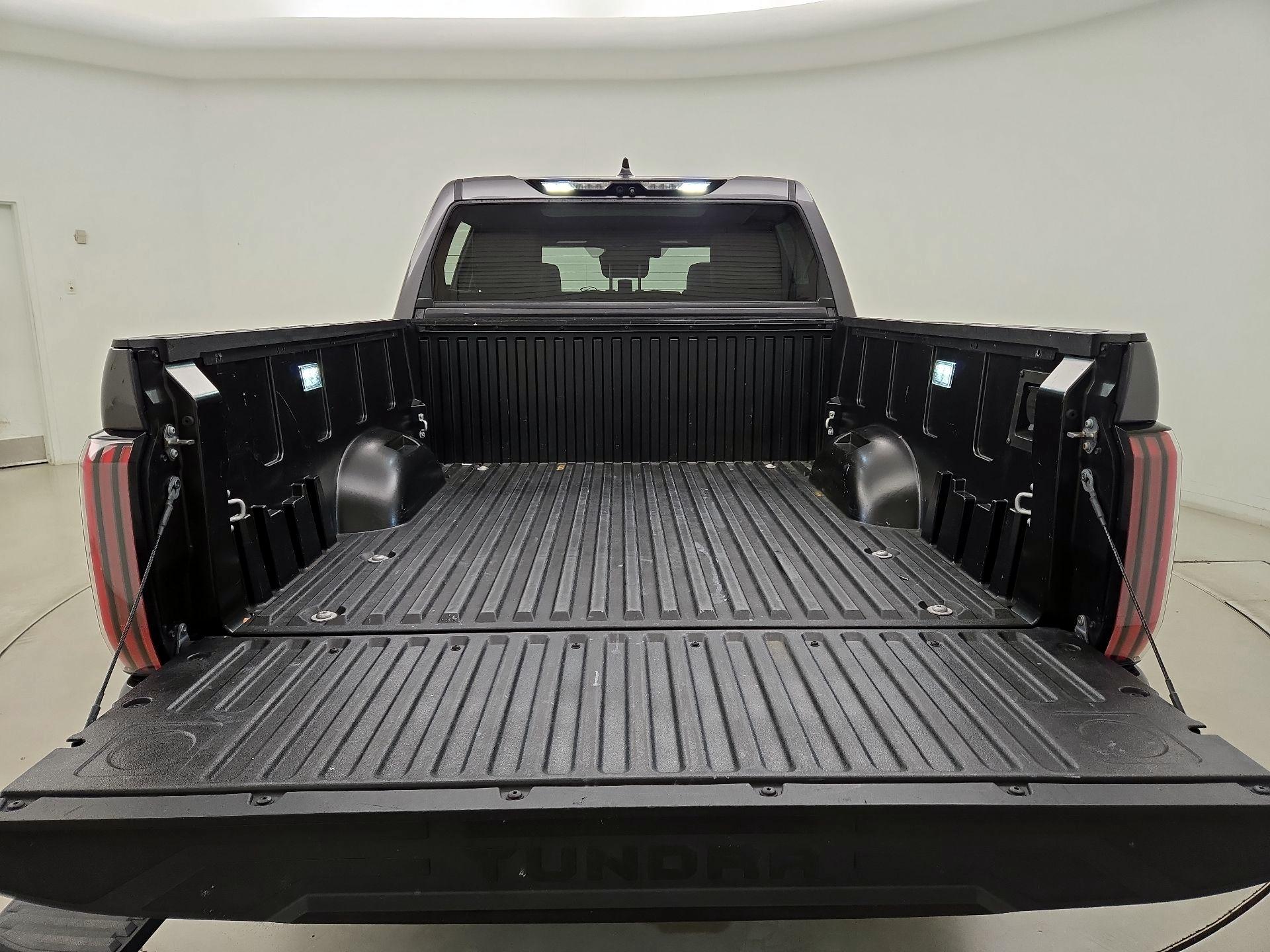 Thumbnail: 2022 Toyota Tundra - 20