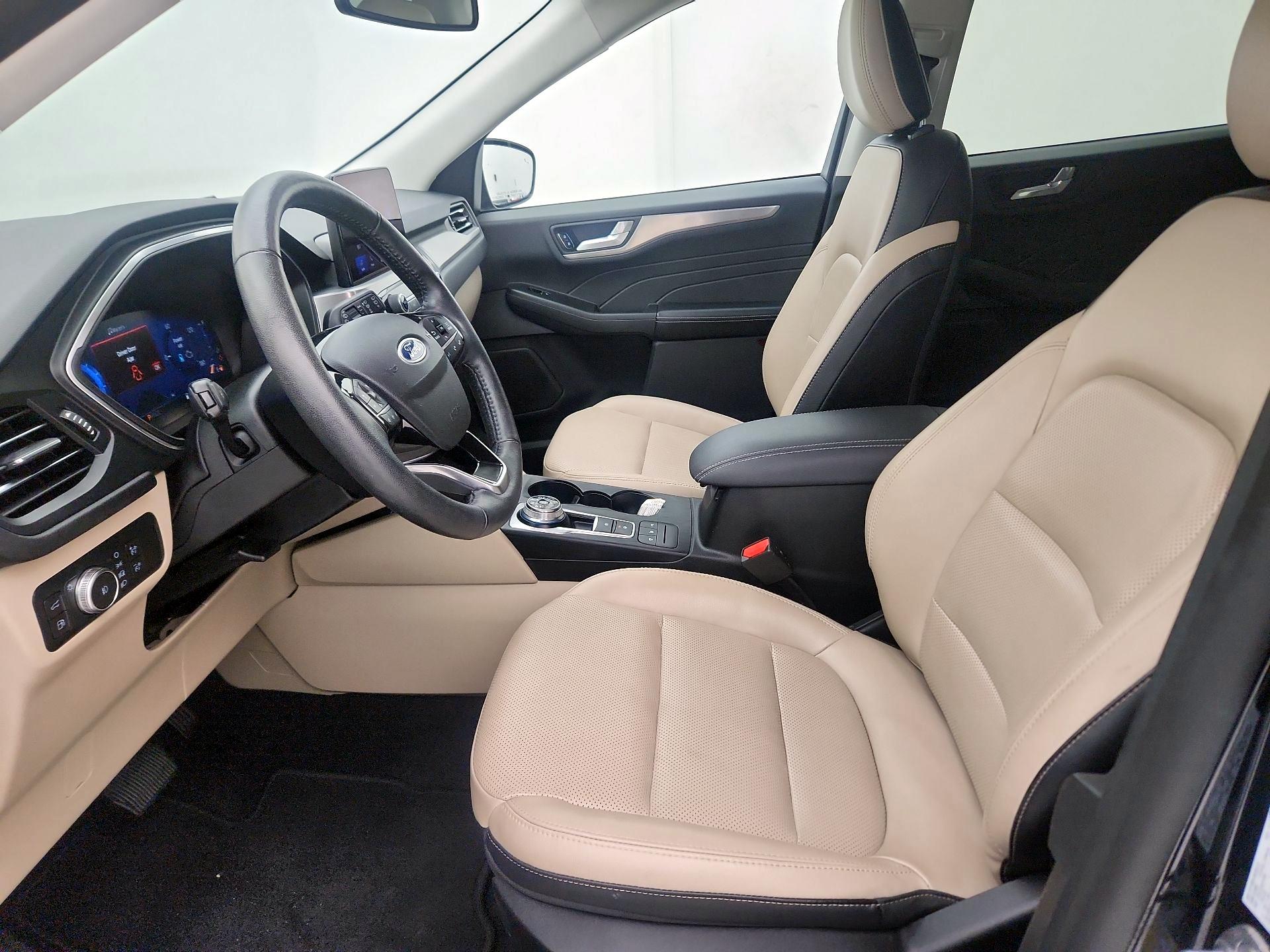 Thumbnail: 2021 Ford Escape - 11