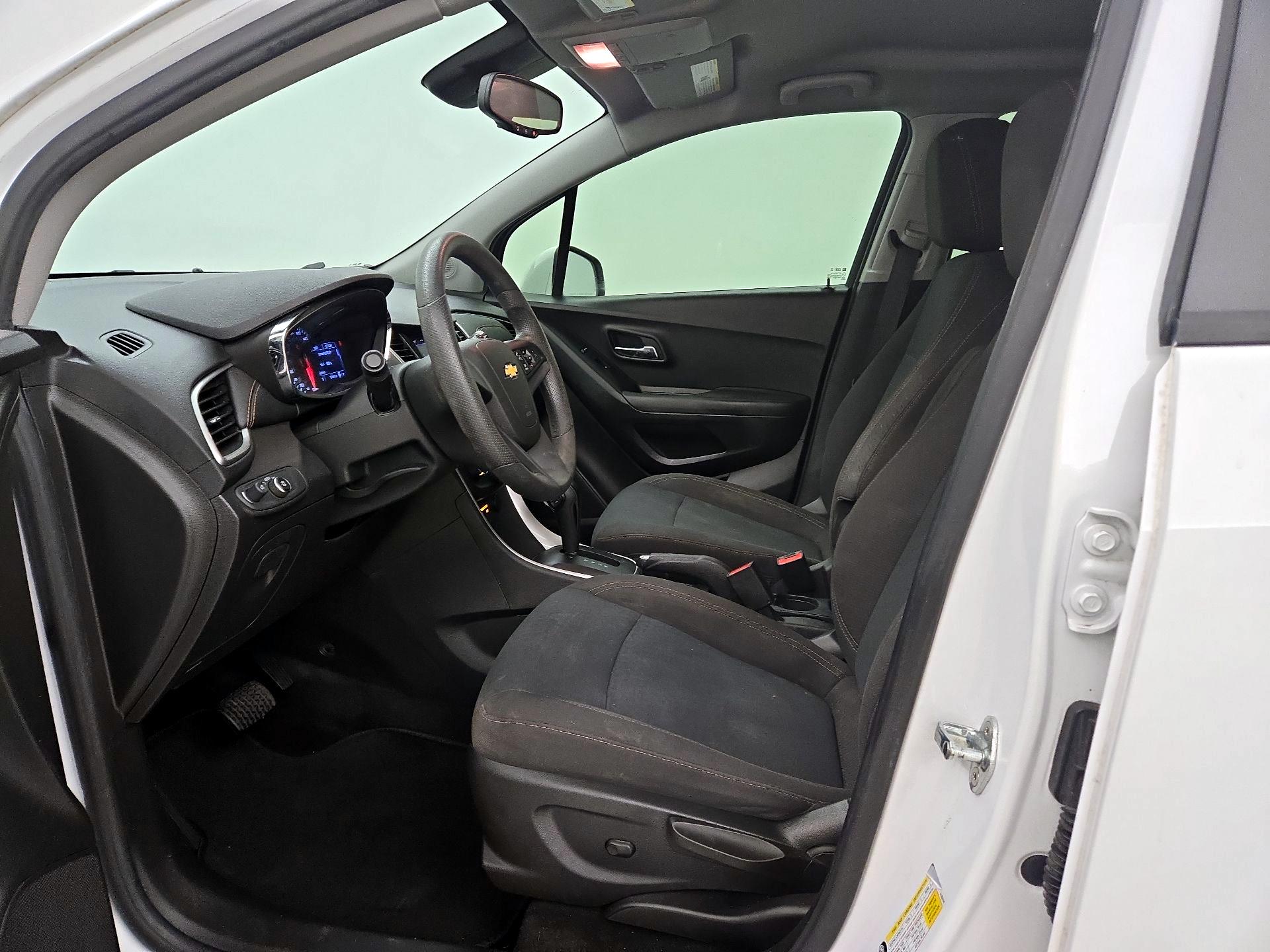 Thumbnail: 2020 Chevrolet Trax - 11