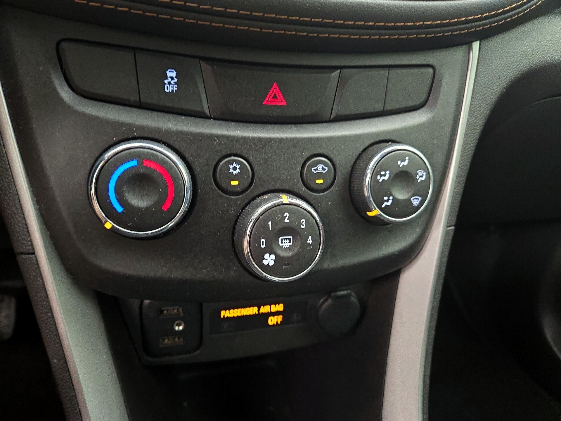 Thumbnail: 2020 Chevrolet Trax - 16